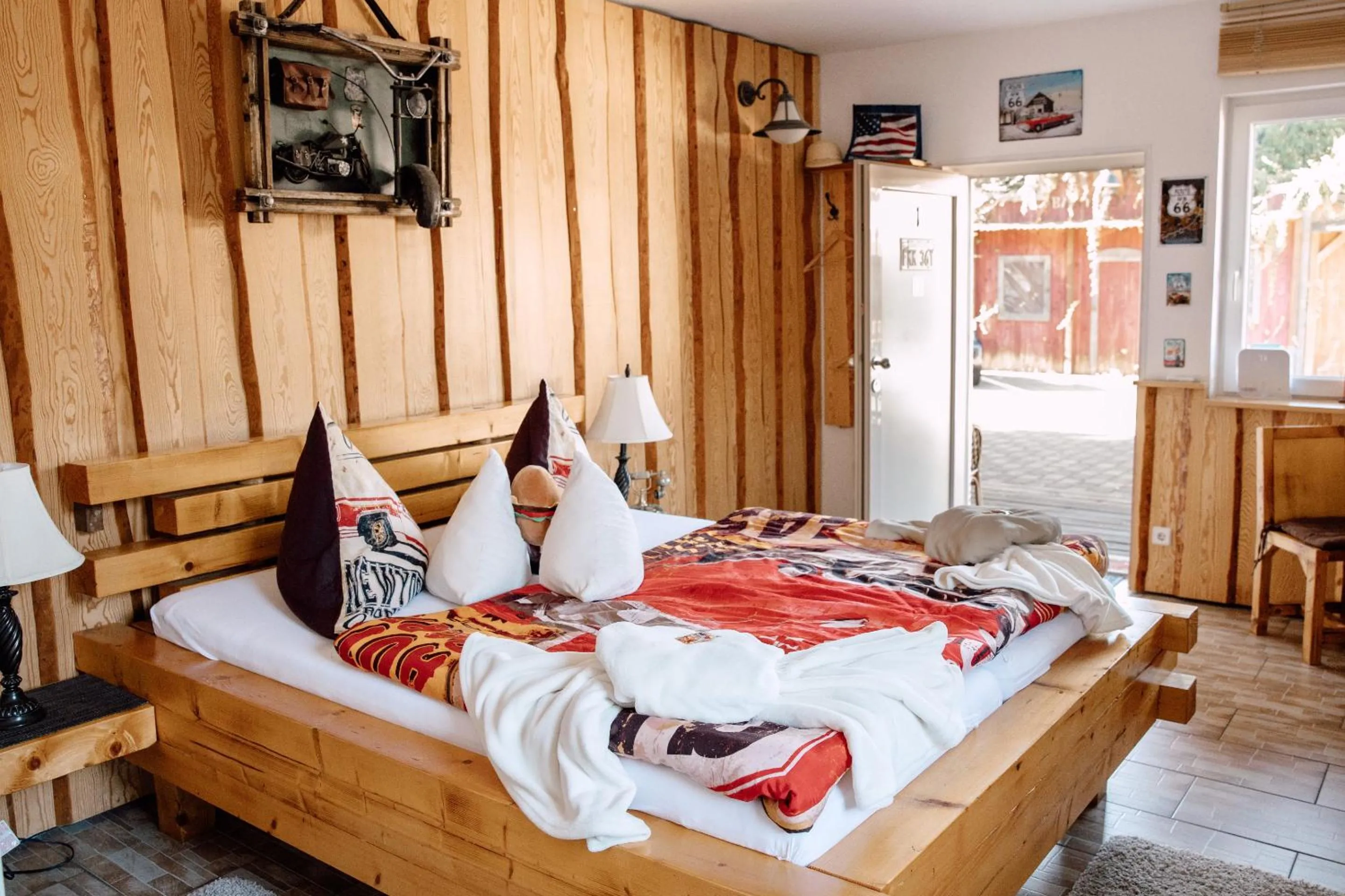 Double Room with Private Bathroom in Down Town Motel Berlin