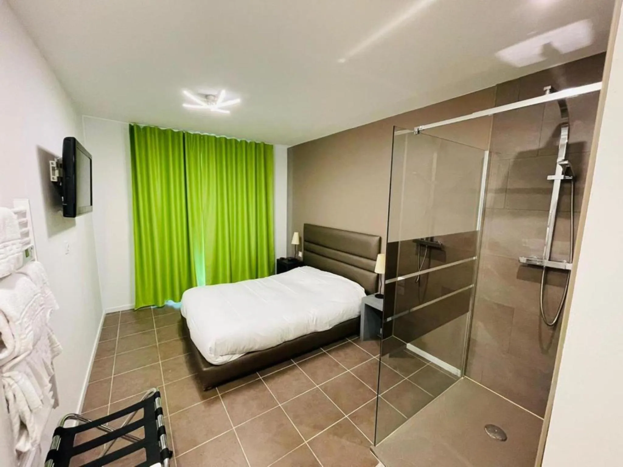 Bedroom, Bed in Domaine de la Palle