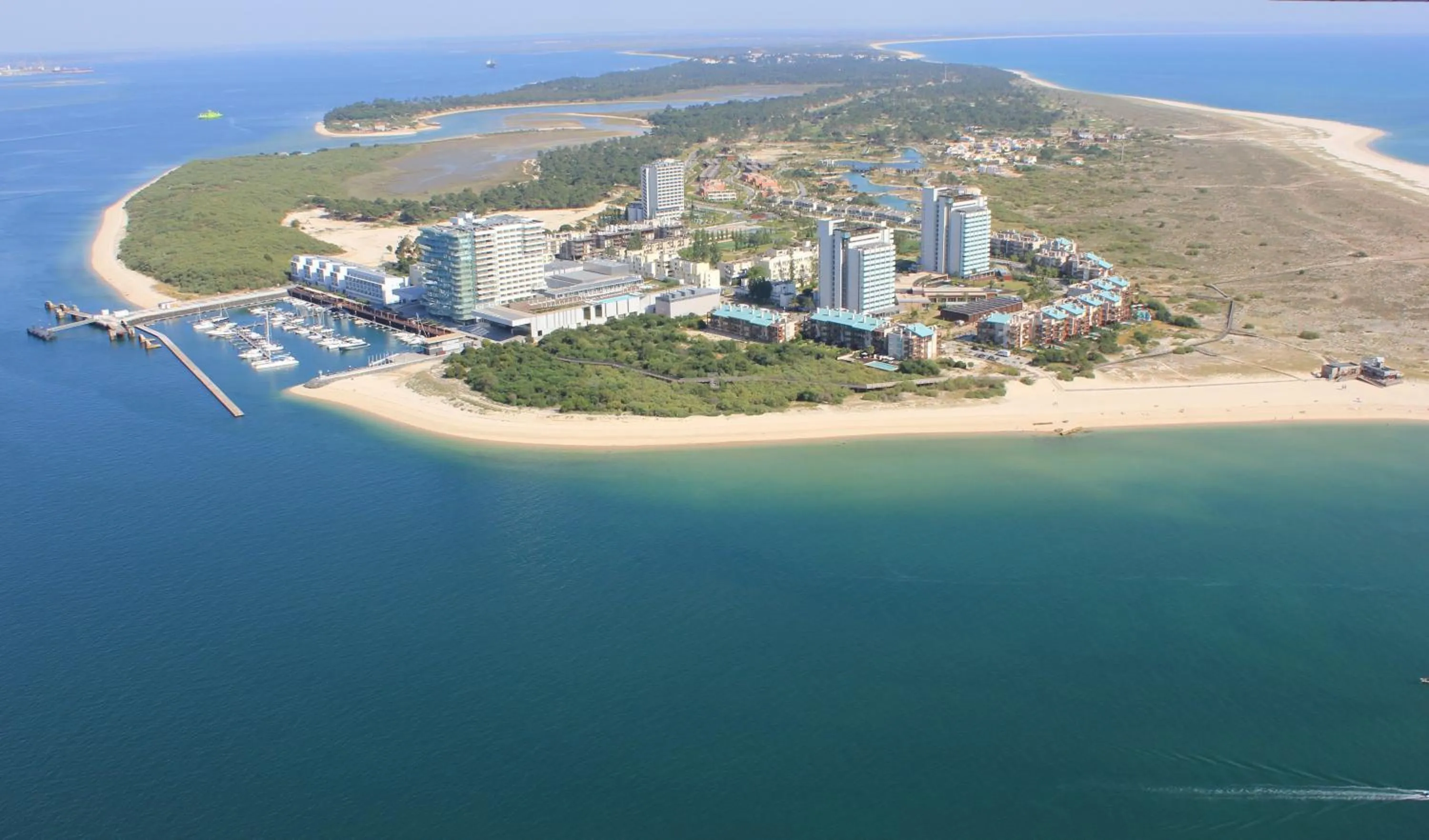 Bird's eye view in Aqualuz Troia Rio by The Editory