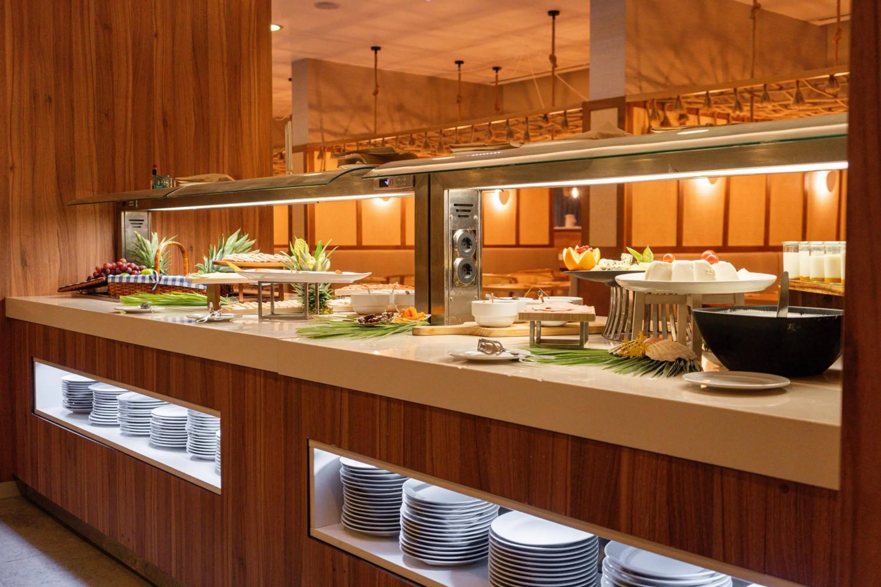 Breakfast in Aqualuz Troia Rio by The Editory