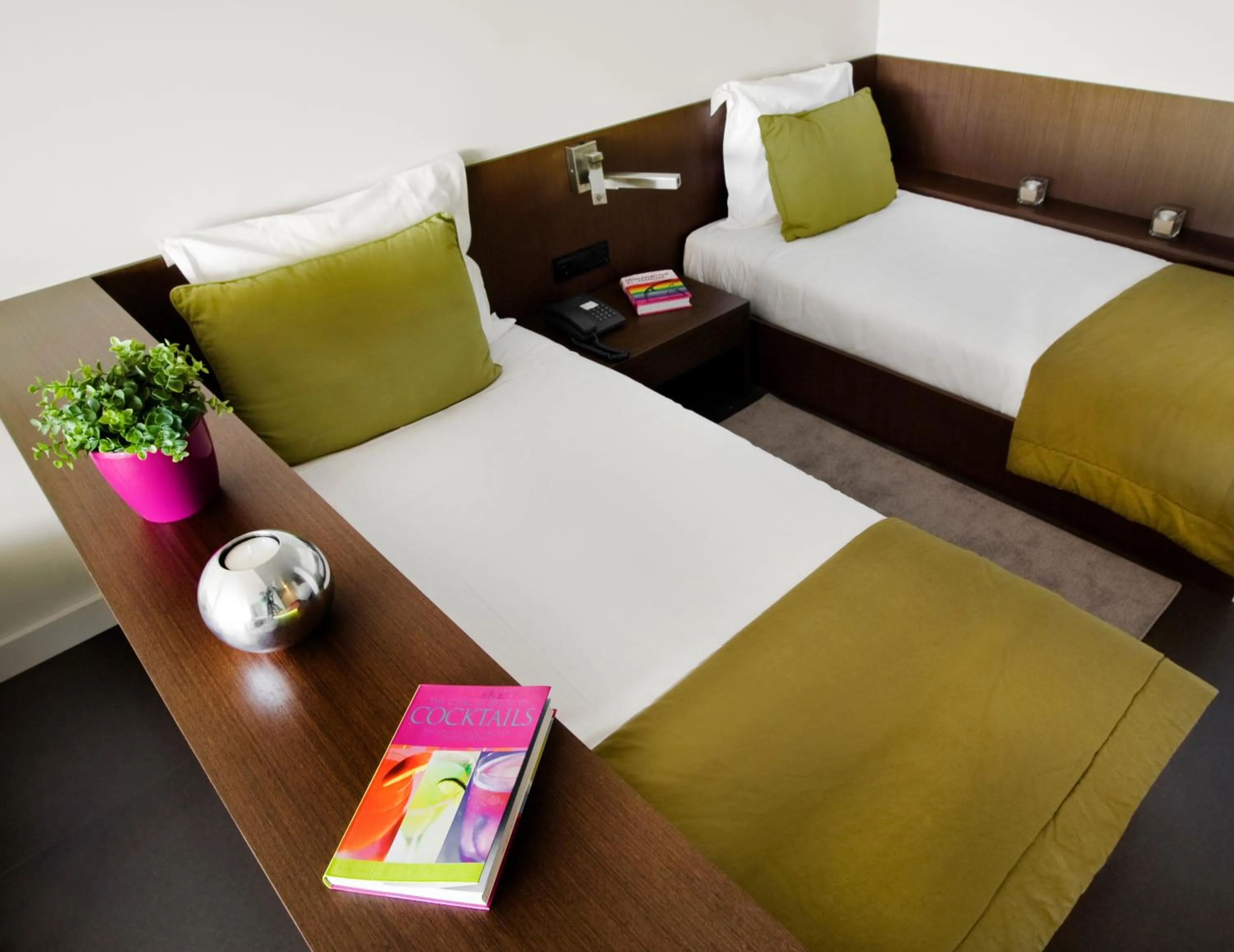 Bed in Aqualuz Troia Rio by The Editory