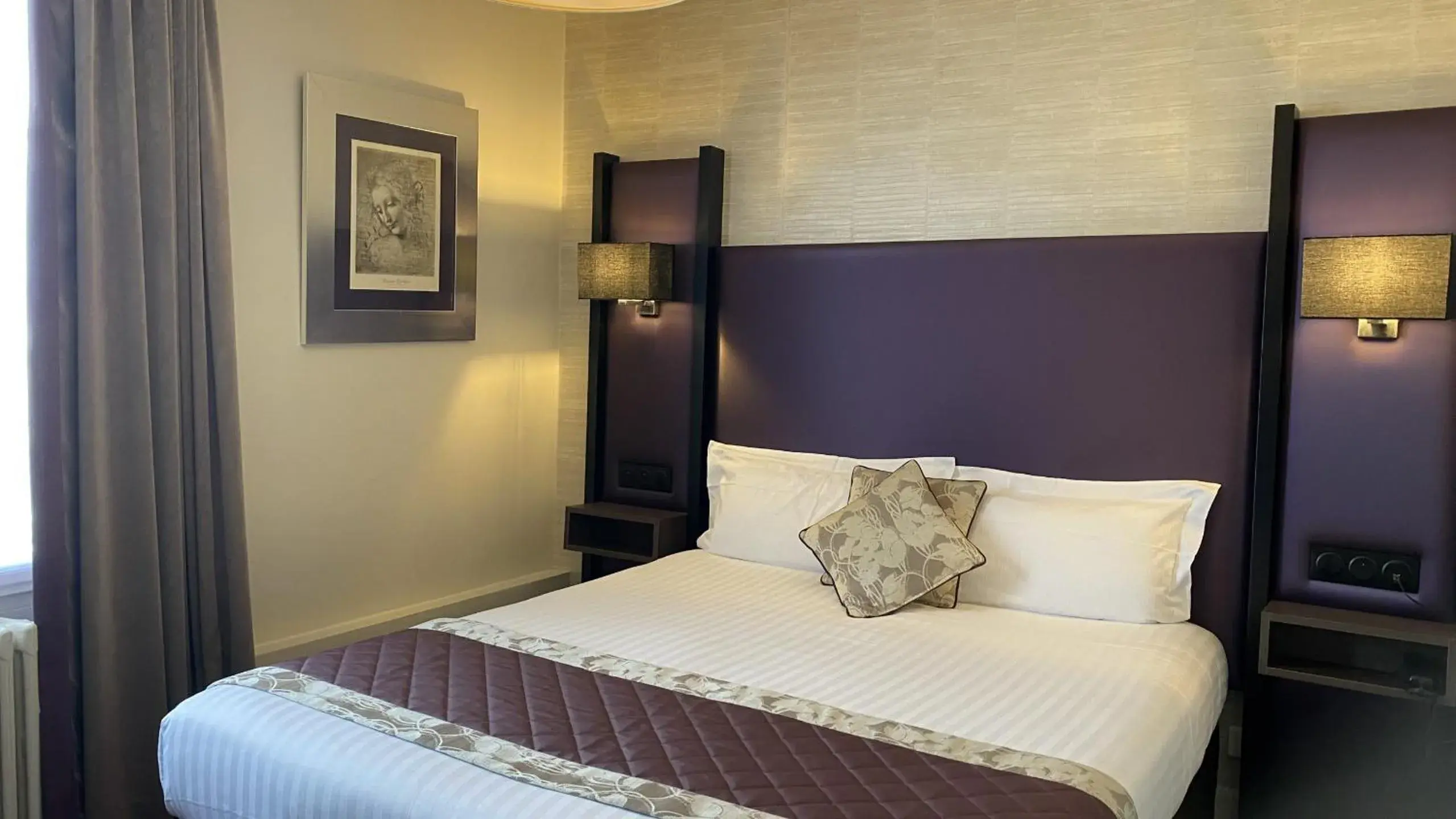 Comfort Room in Hotel Bellevue Comfort Room in Hotel Bellevue