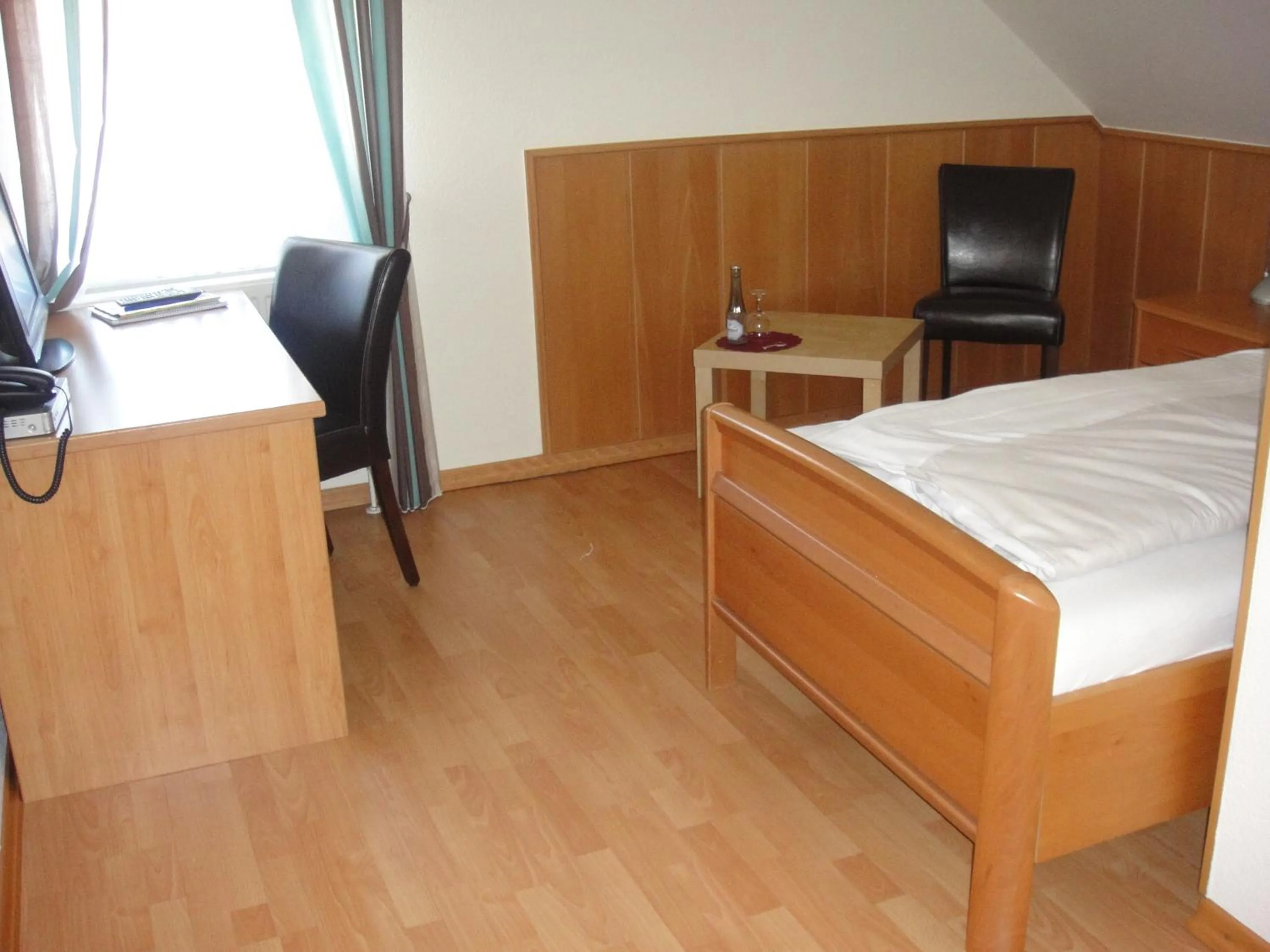 Bed in Hotel Restaurant zum Schlossberg