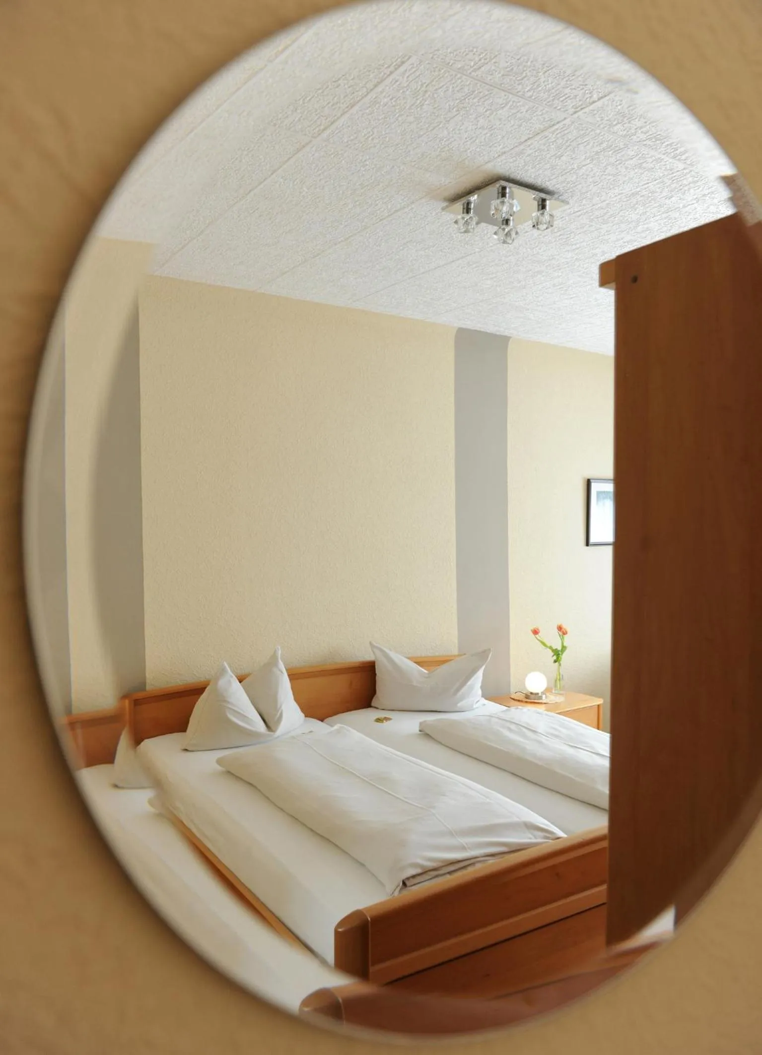 Bed in Hotel Restaurant zum Schlossberg