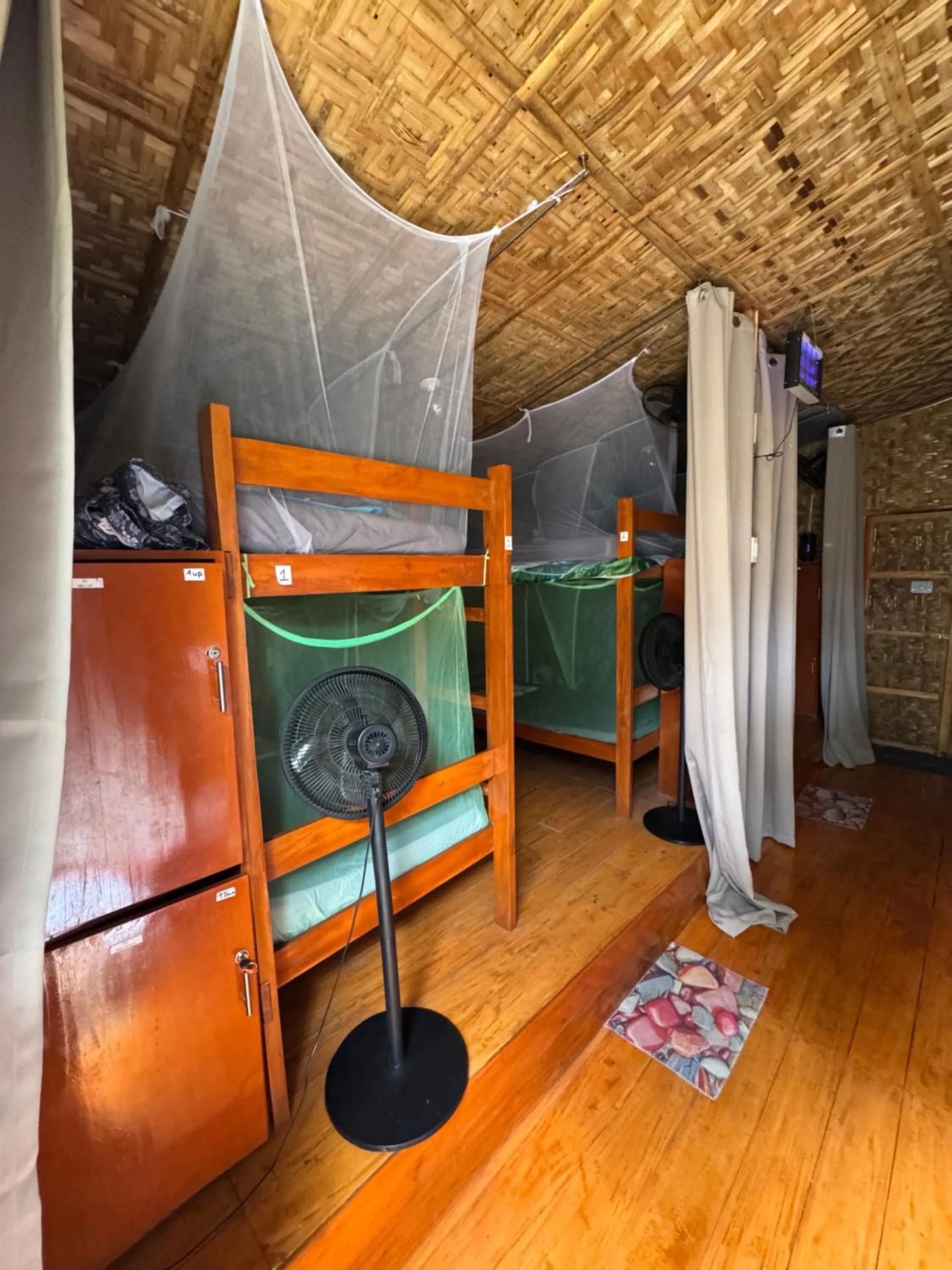 Photo of the whole room, Bed in Nautilus Hostel & Hammocks