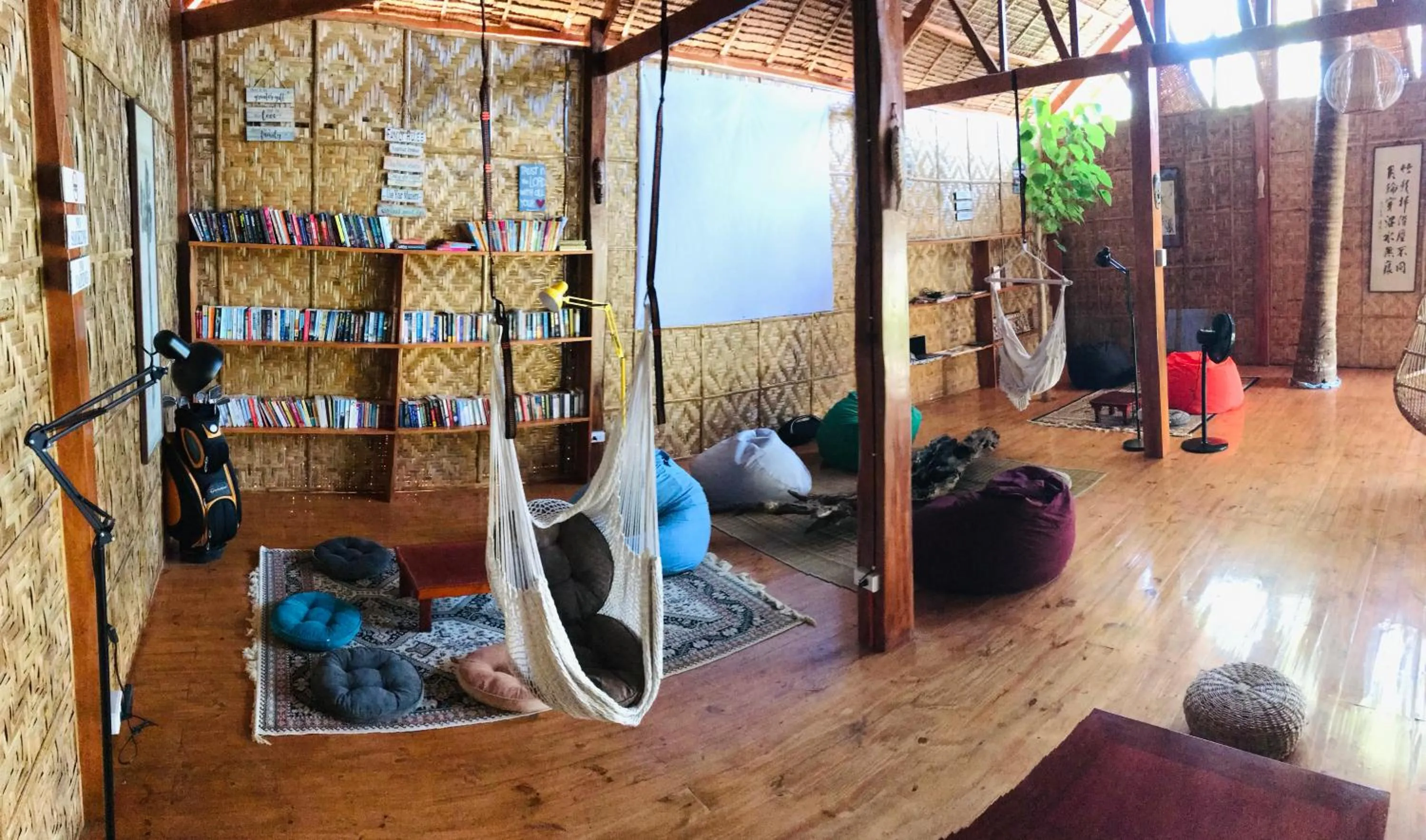 Game Room in Nautilus Hostel & Hammocks