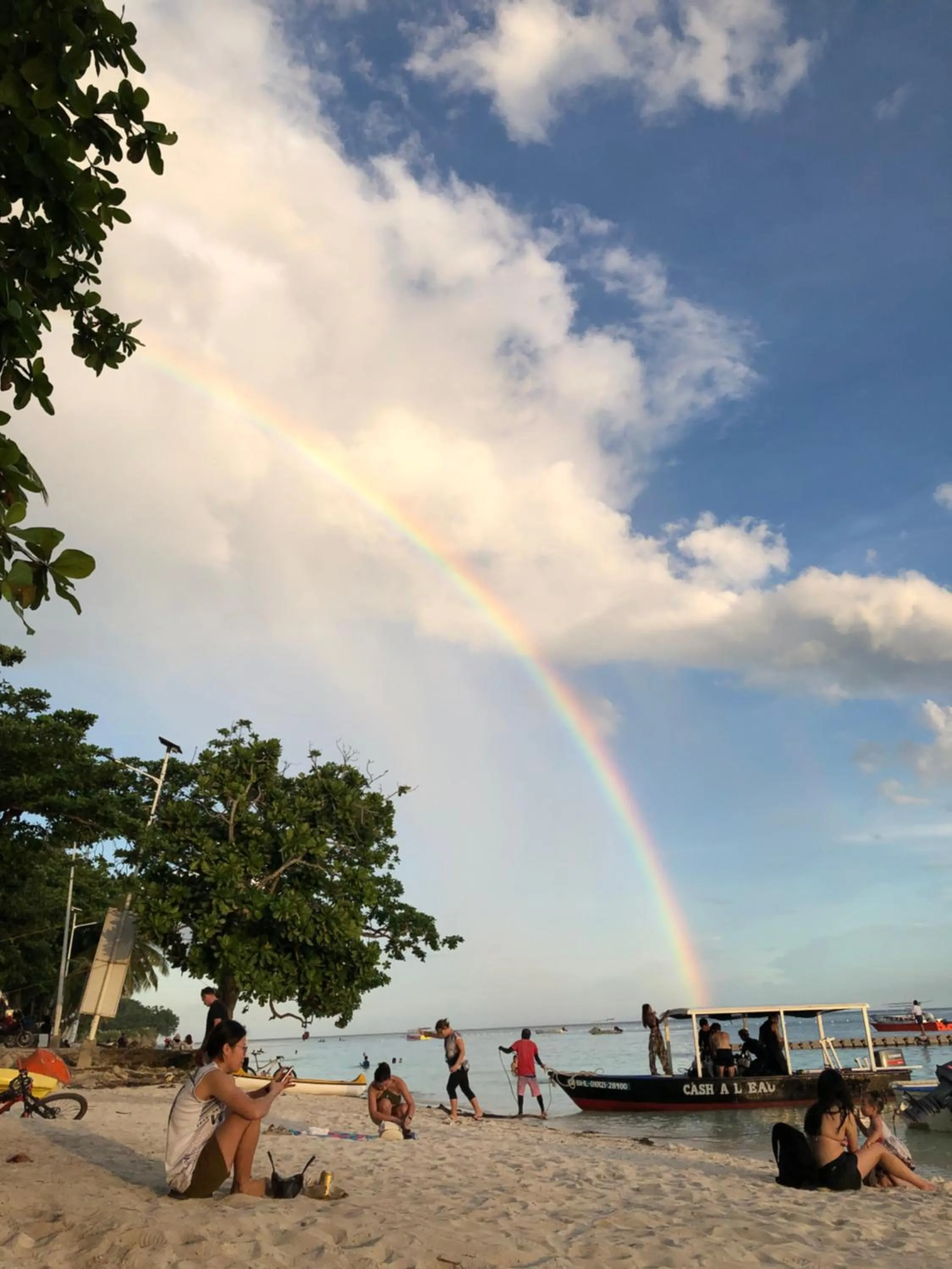 Beach in Nautilus Hostel & Hammocks