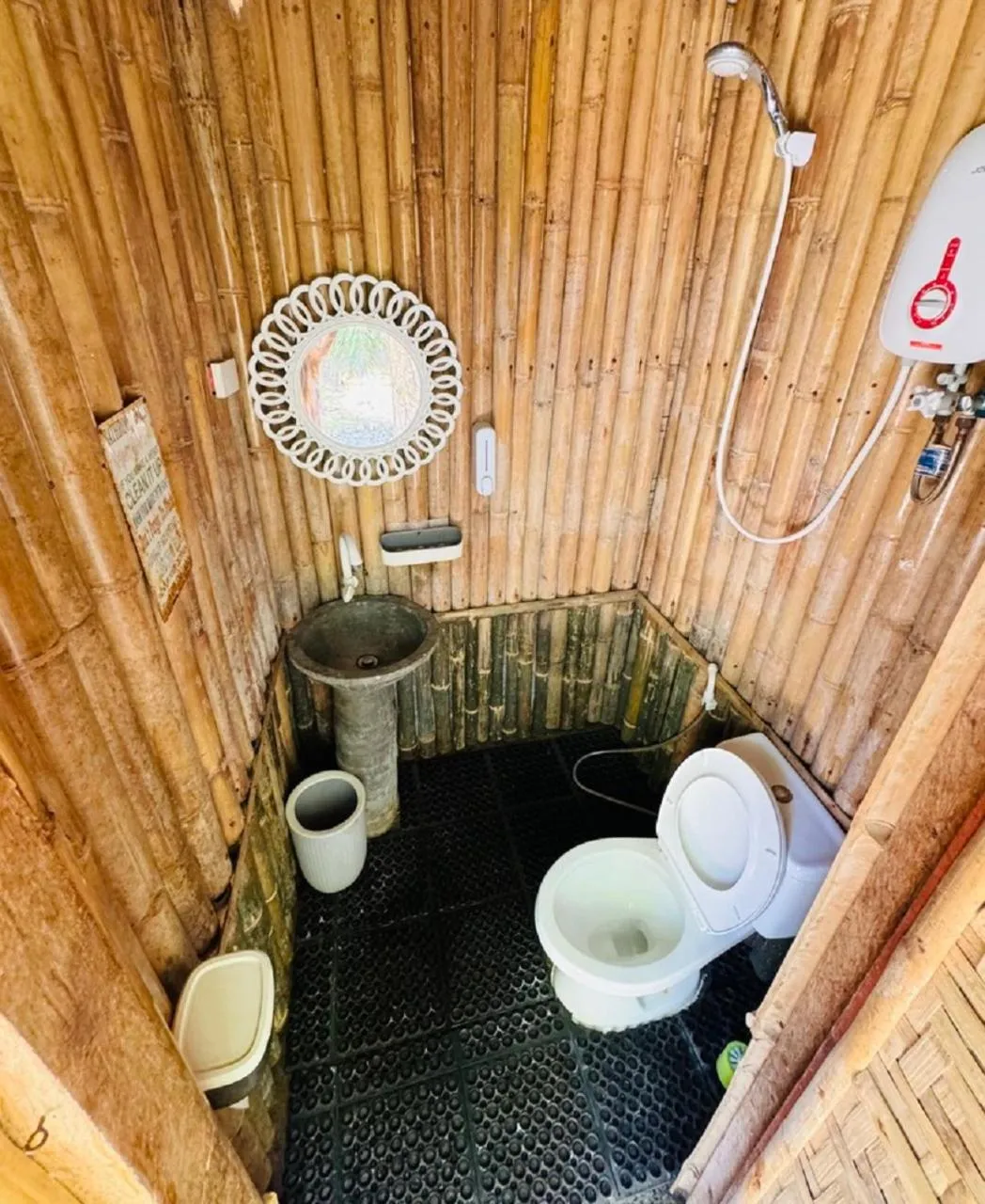 Bathroom in Nautilus Hostel & Hammocks