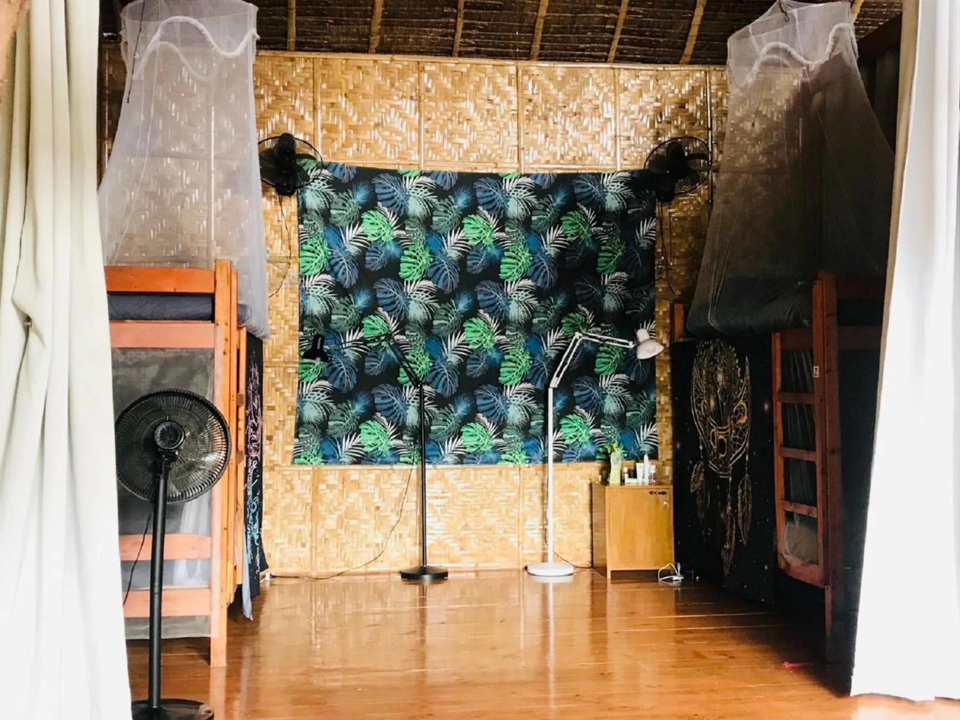 Bed in Nautilus Hostel & Hammocks