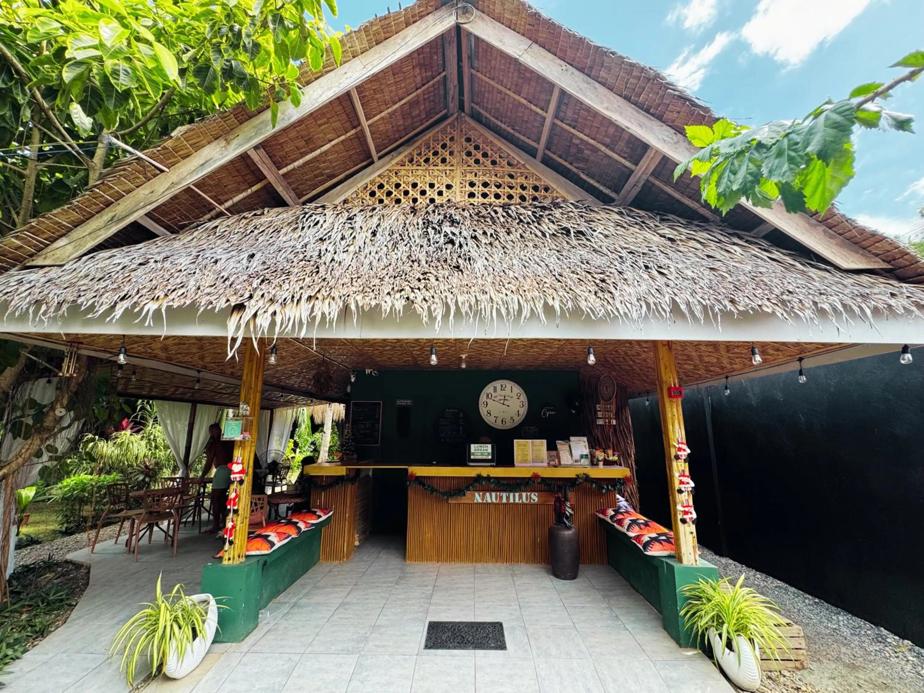 Lobby or reception in Nautilus Hostel & Hammocks