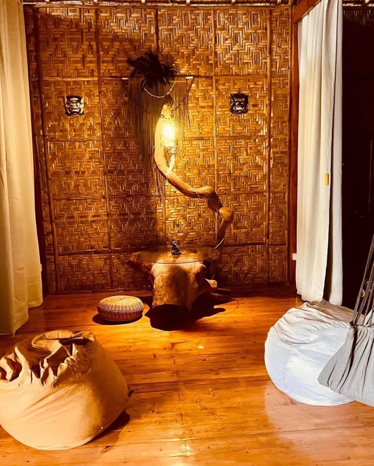 Seating area in Nautilus Hostel & Hammocks