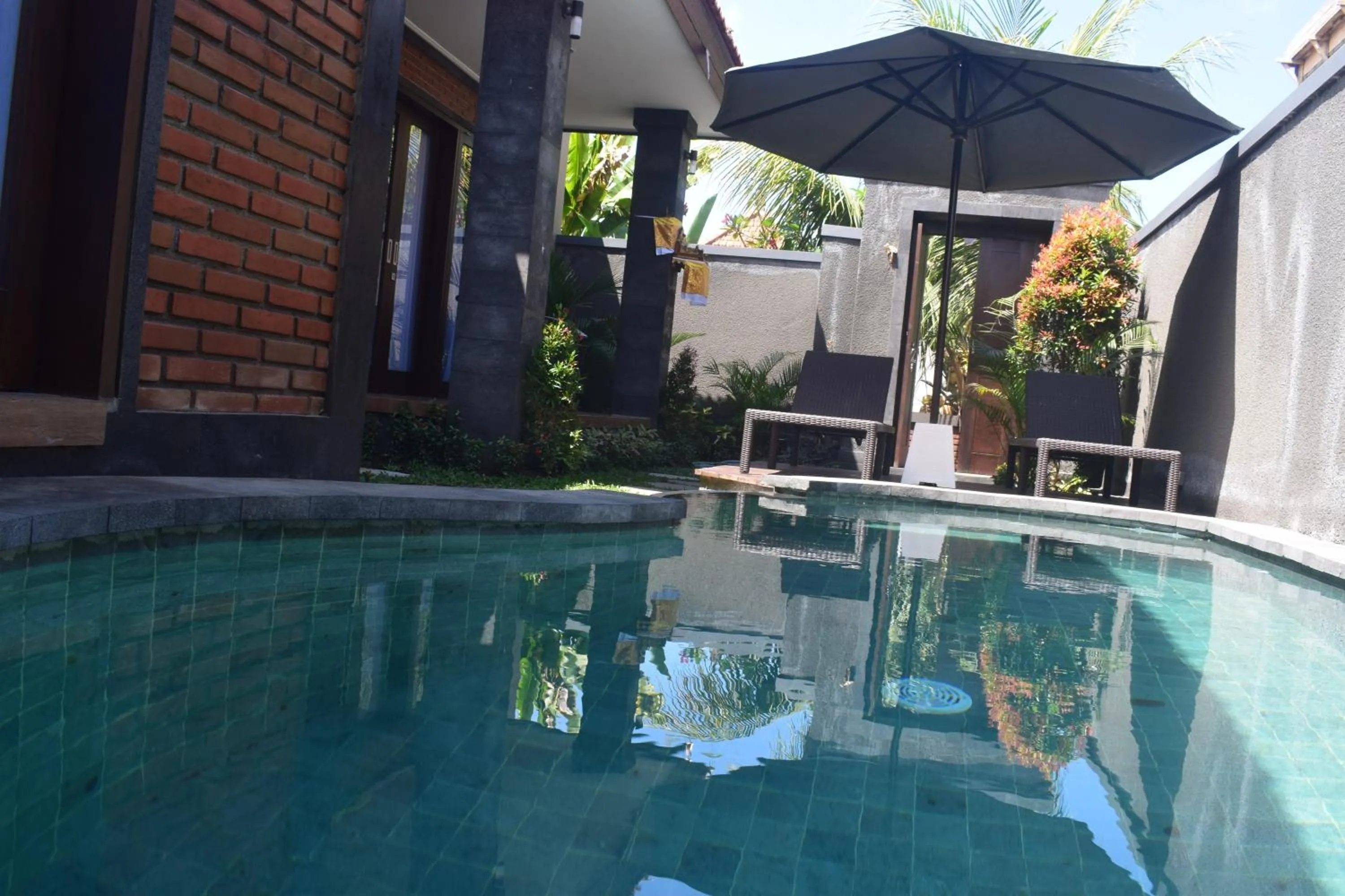 Swimming pool in Werkudara Guest House