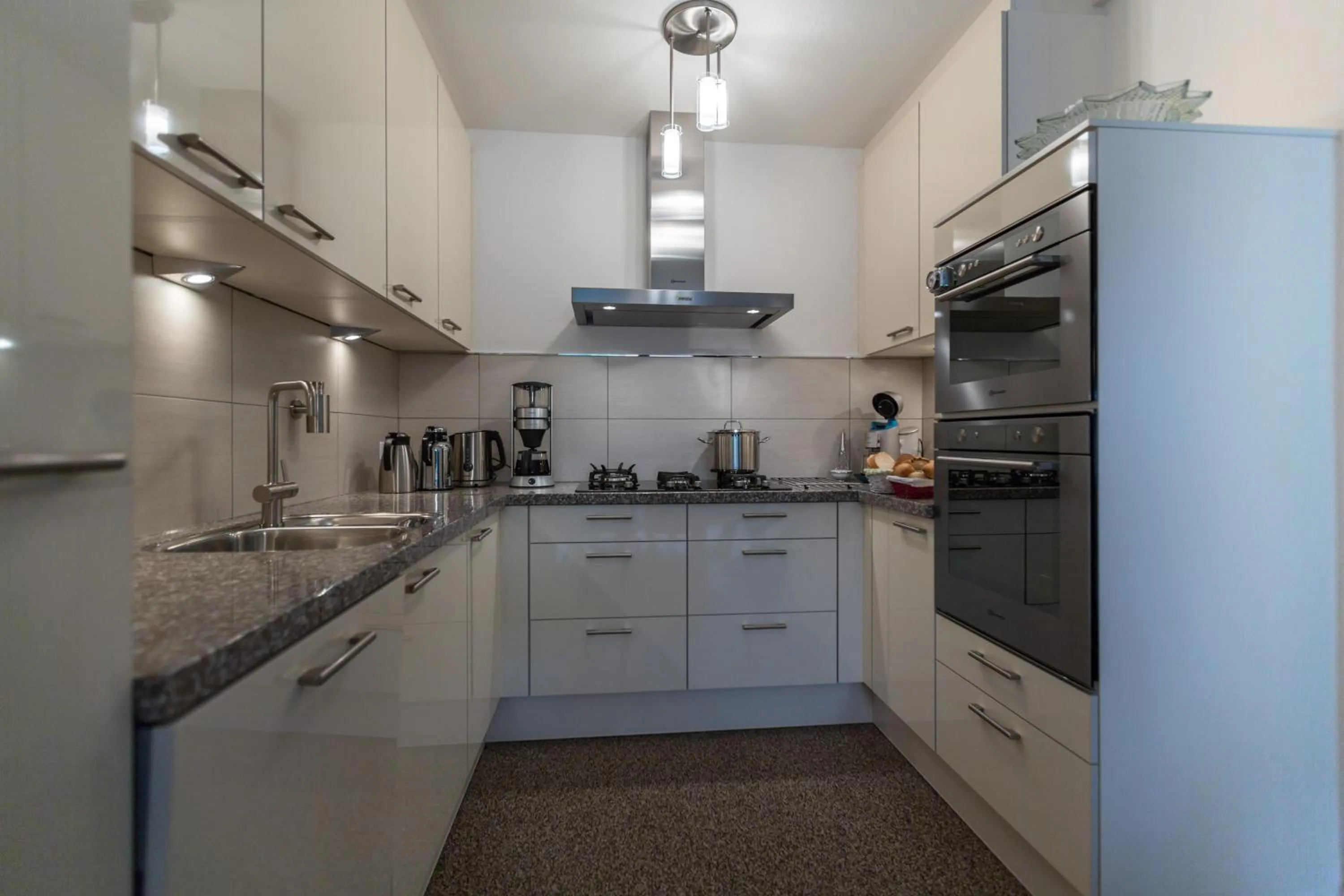 Communal kitchen in Rene's B&B