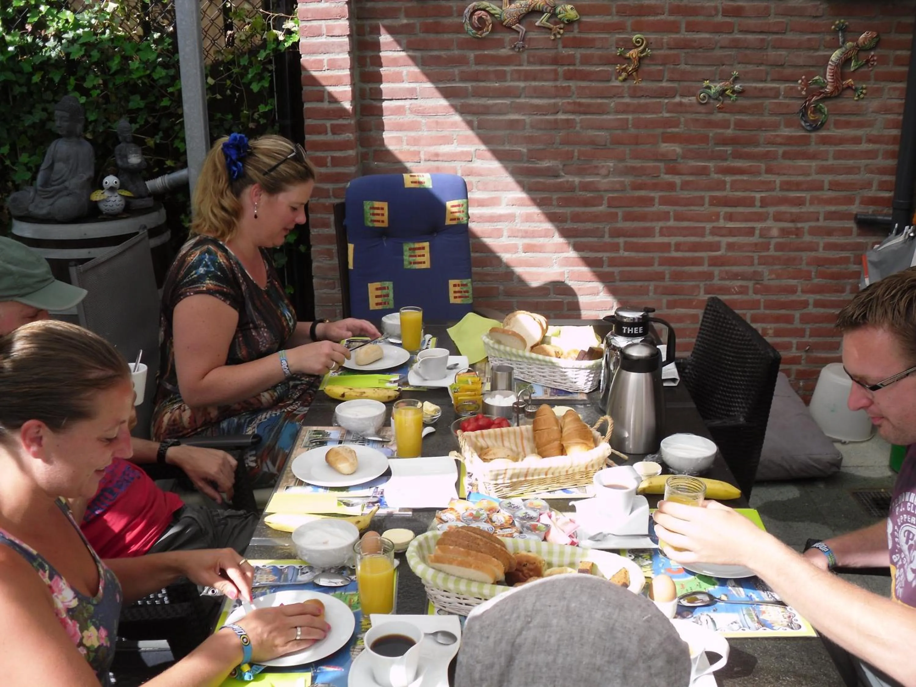 People in Rene's B&B