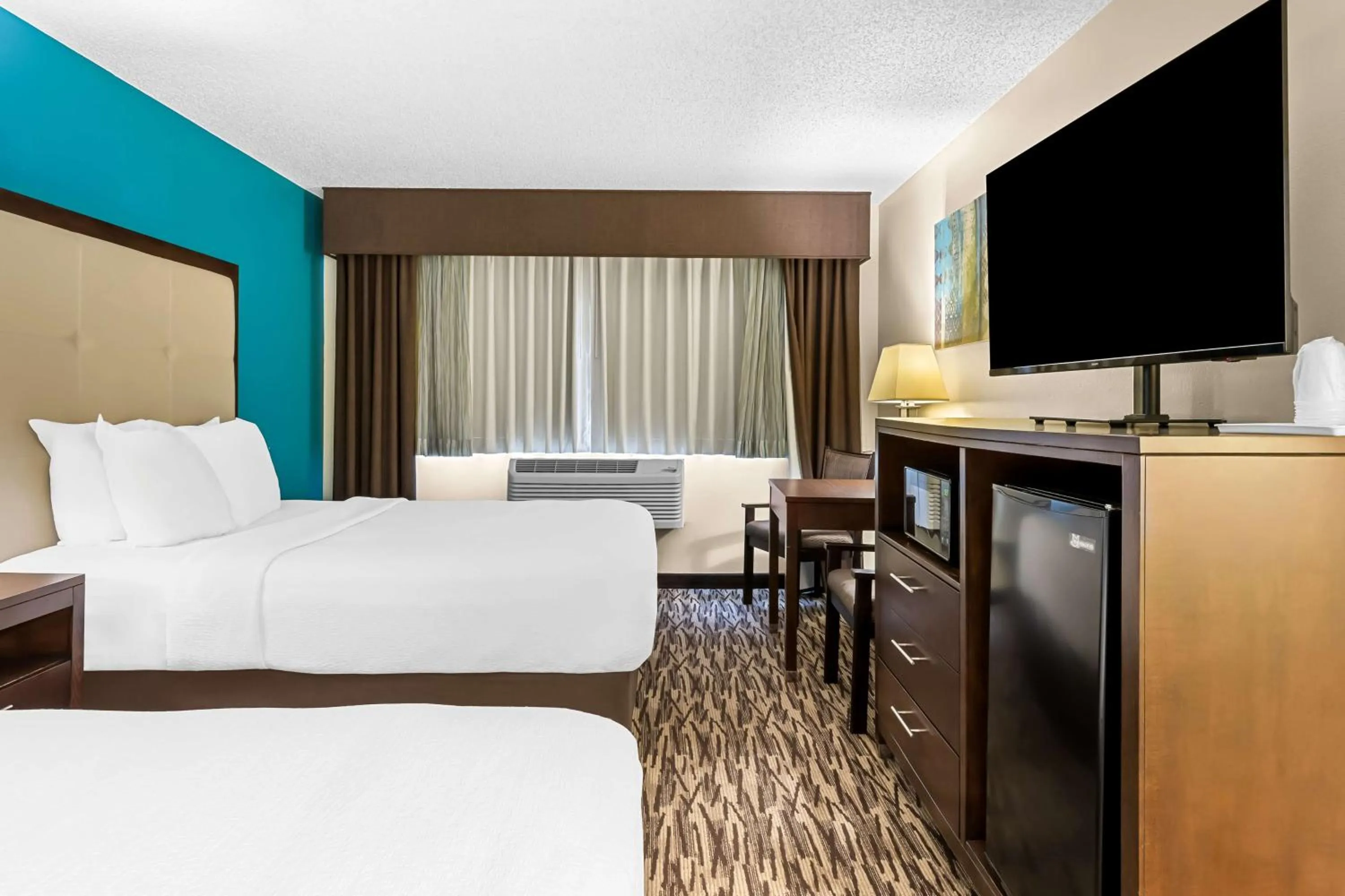 Bedroom, Bed in Best Western Baraboo Inn