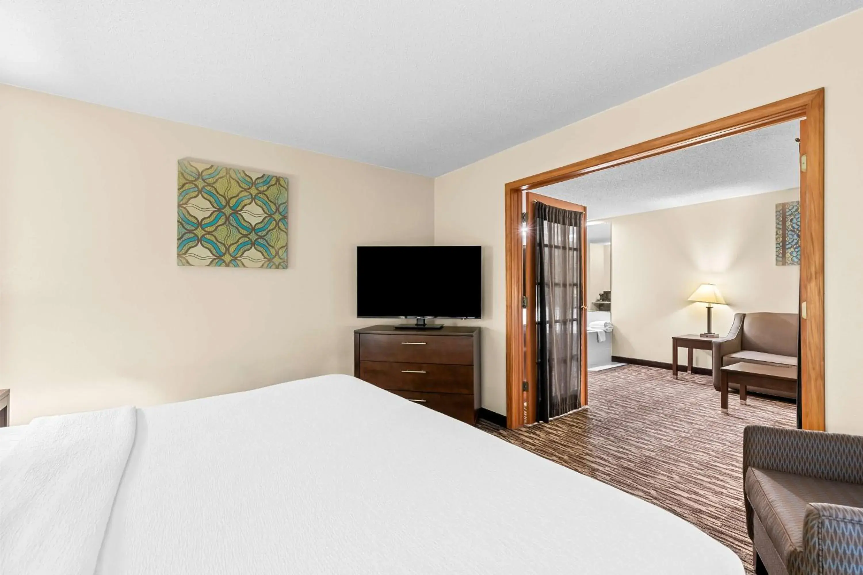 Two-Room King Suite with Bath Tub and Sofa Bed - Disability Access/Non-Smoking in Best Western Baraboo Inn Two-Room King Suite with Bath Tub and Sofa Bed - Disability Access/Non-Smoking in Best Western Baraboo Inn