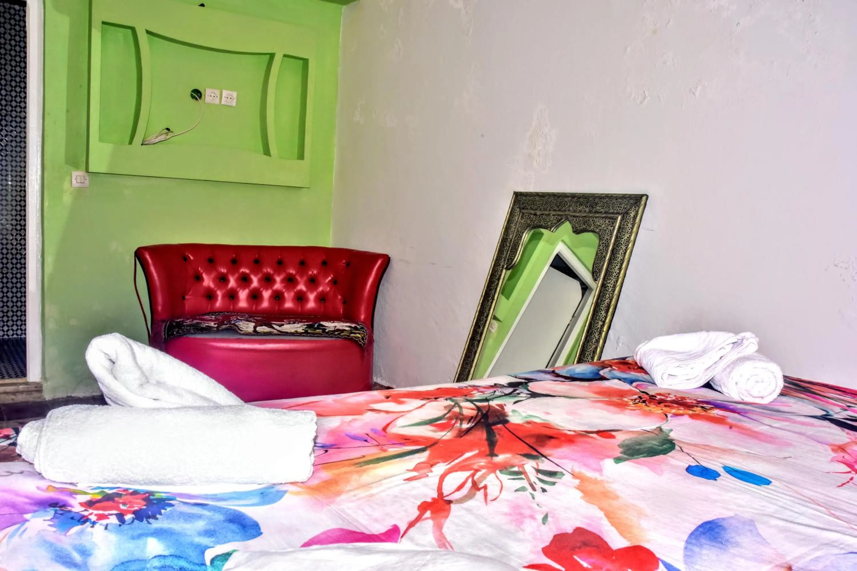 Bed in Riad Razoli Sidi Daoui