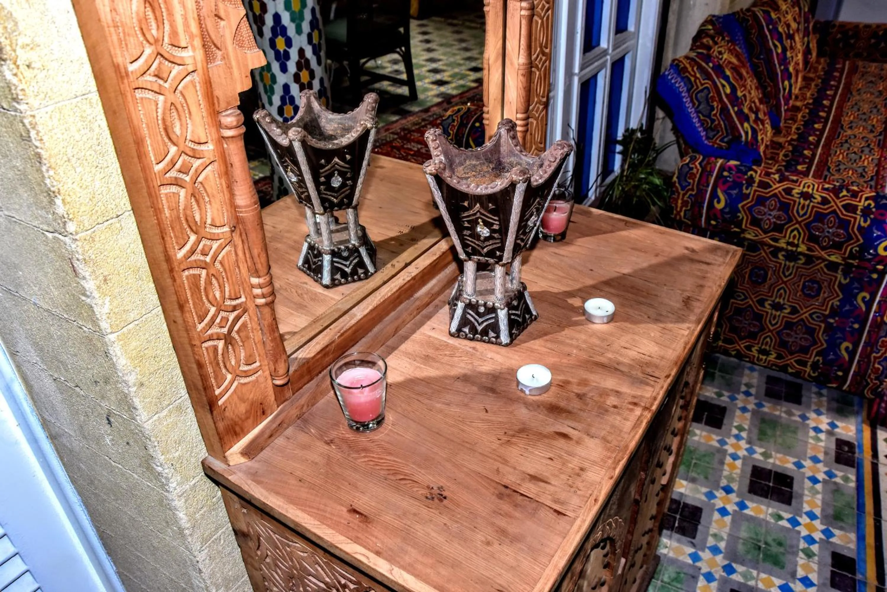 Decorative detail in Riad Razoli Sidi Daoui