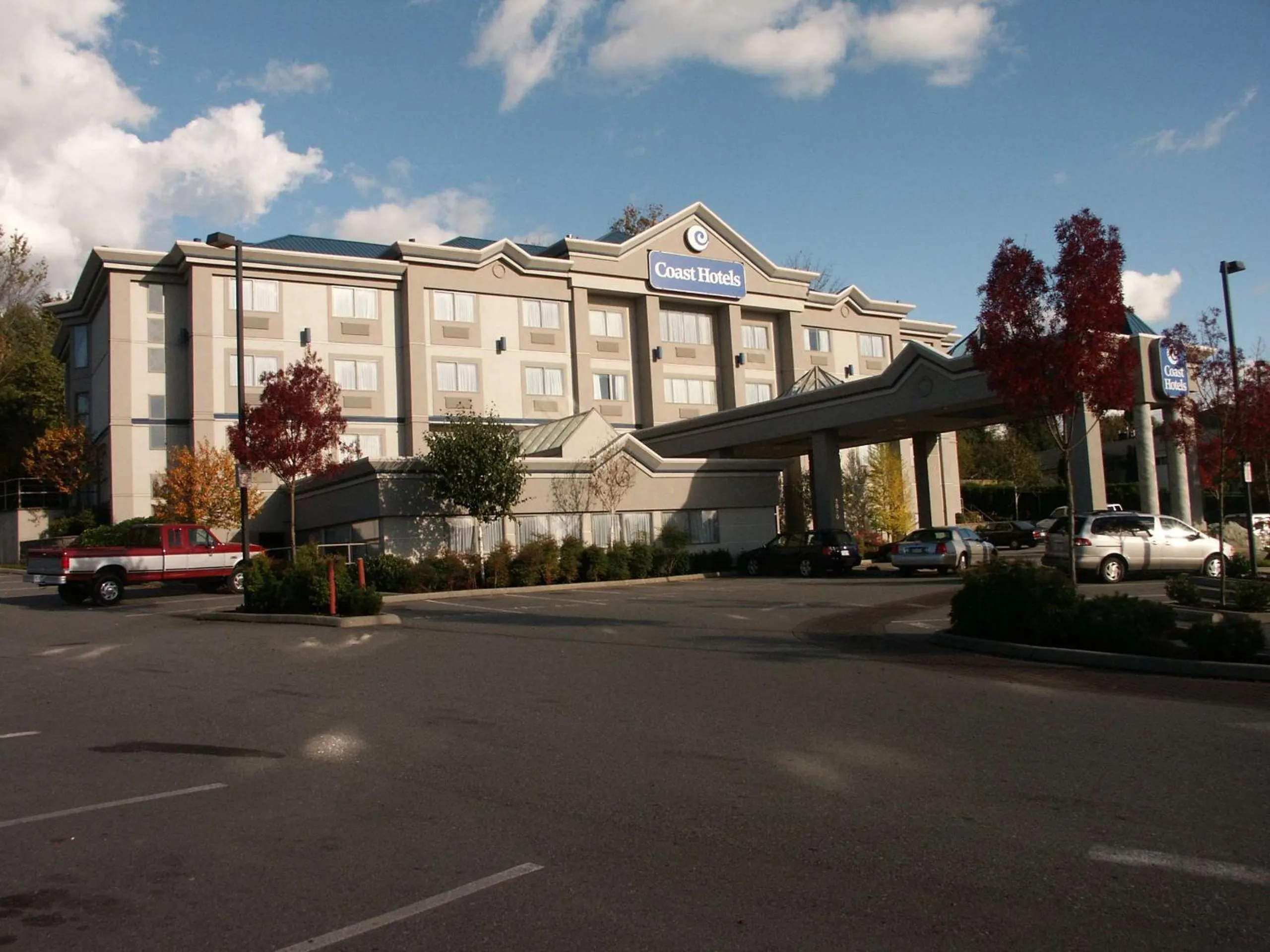 Property building in Coast Abbotsford Hotel & Suites