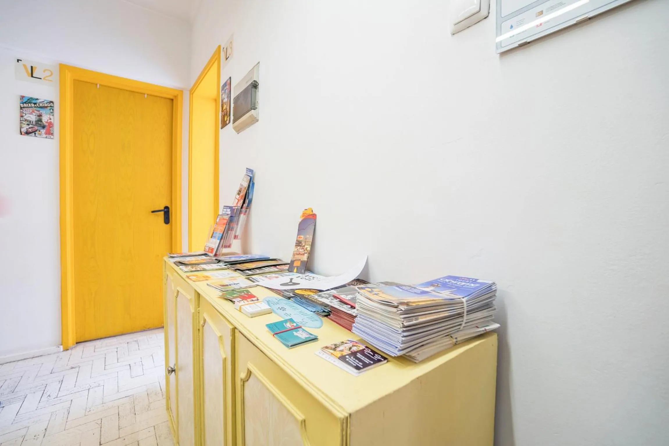 Lobby or reception in Vistas de Lisboa Hostel