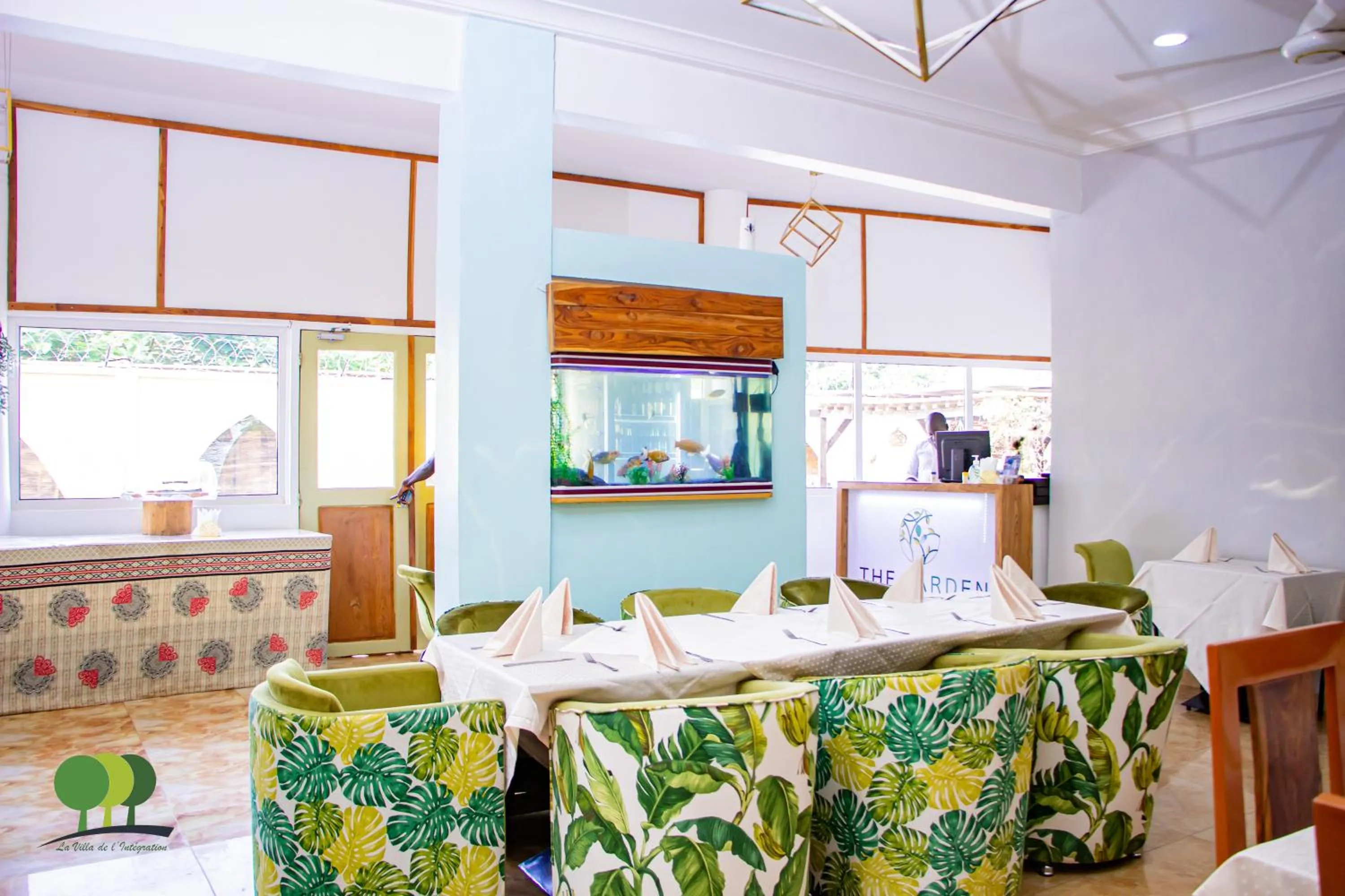 Restaurant/places to eat in VILLA DE L'INTEGRATION