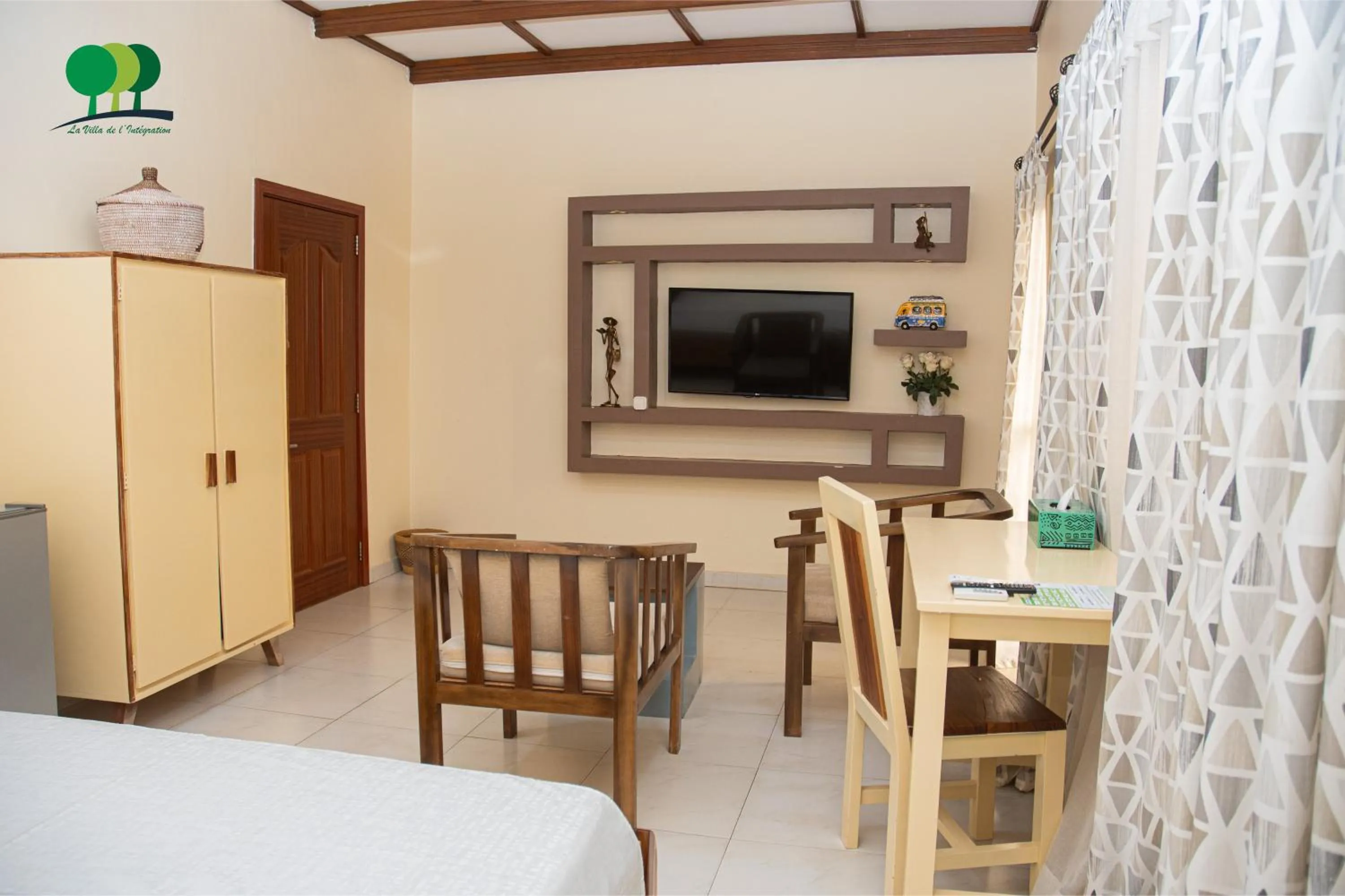 Seating area, Bed in VILLA DE L'INTEGRATION