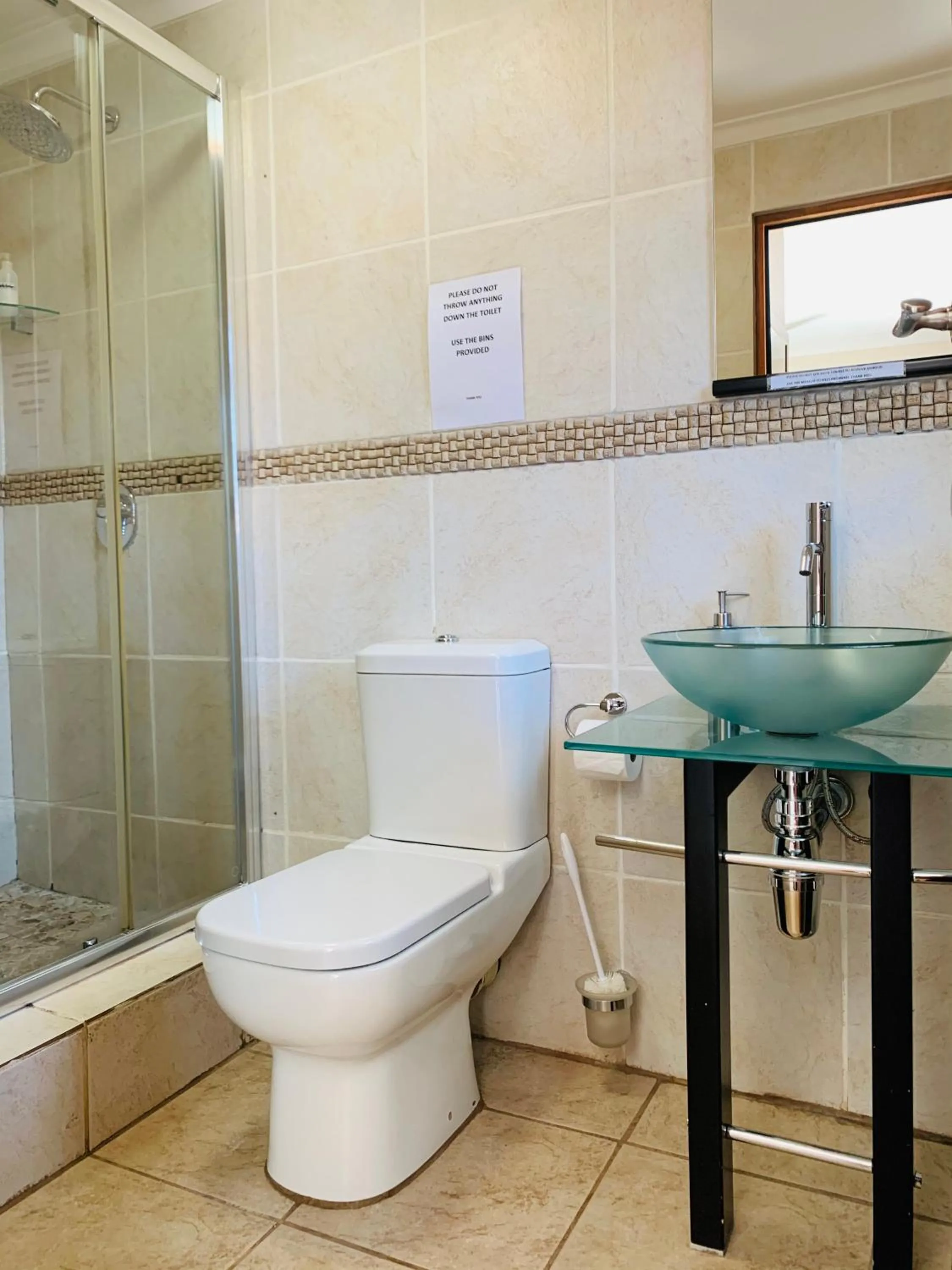 Bathroom in Bokamoso Views