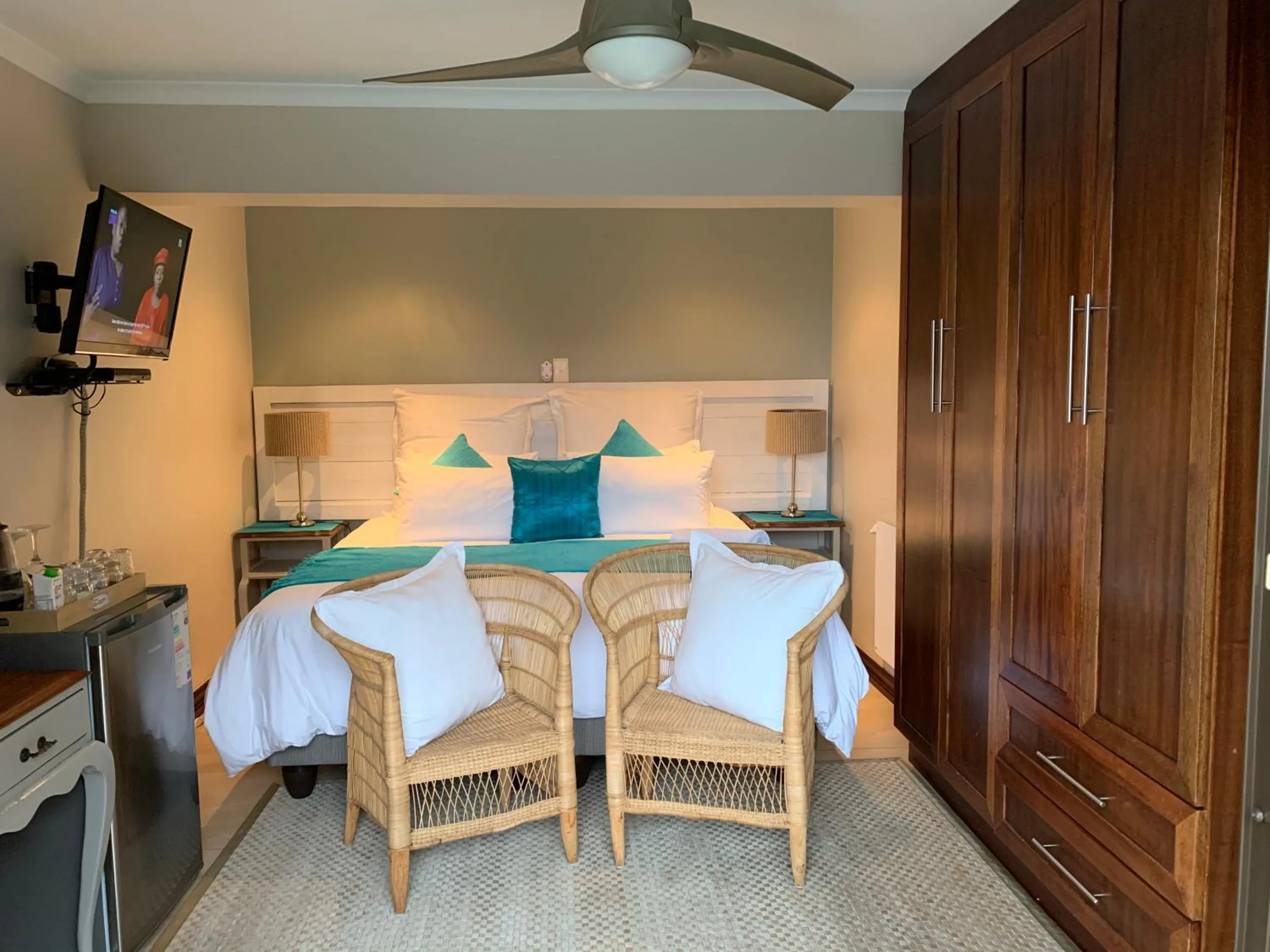 Bedroom, Bed in Bokamoso Views