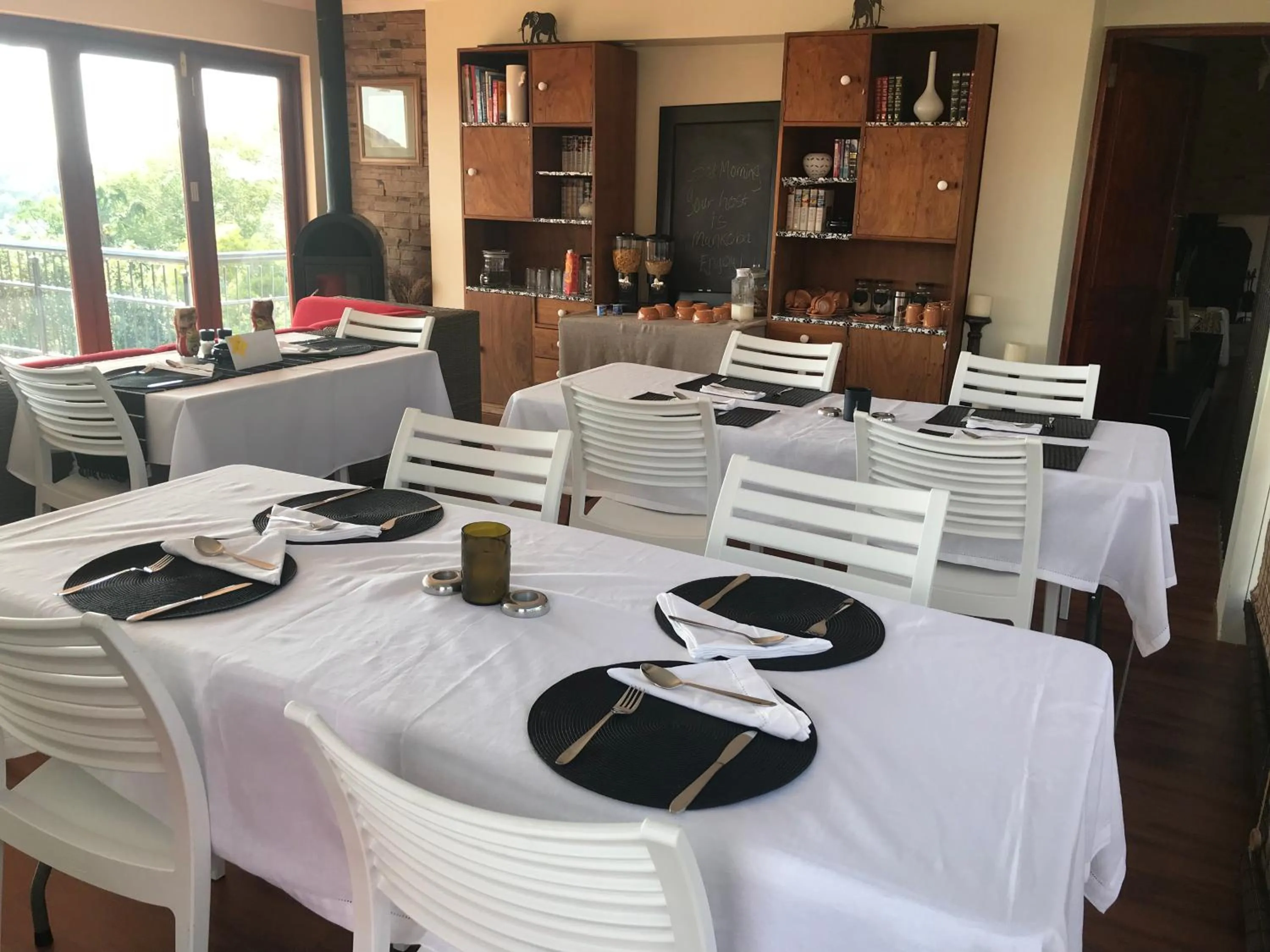 Dining area in Bokamoso Views