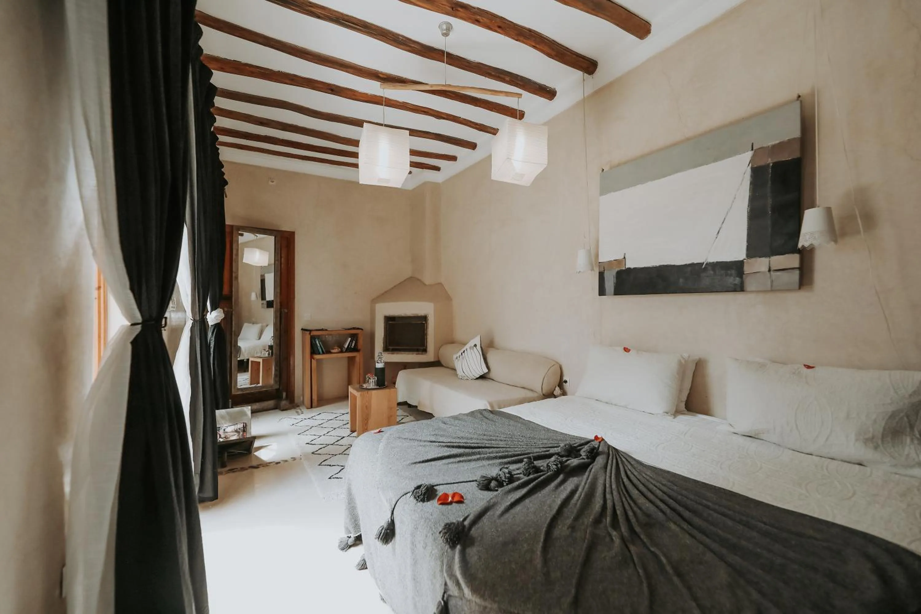 Bed in Dar Nour el Houda