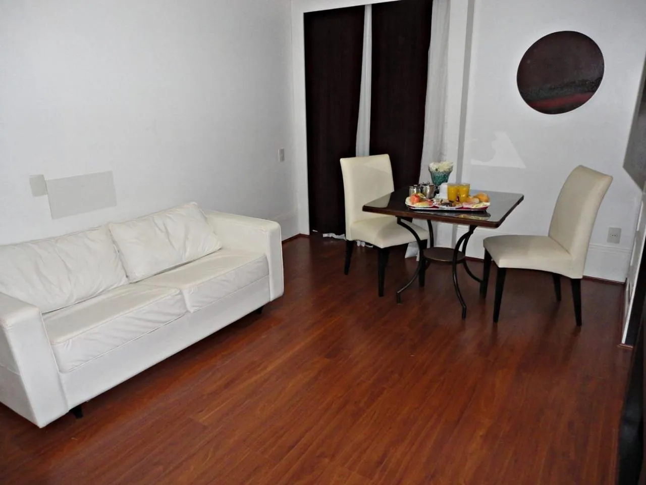 Living room in Pekin Palace Hotel