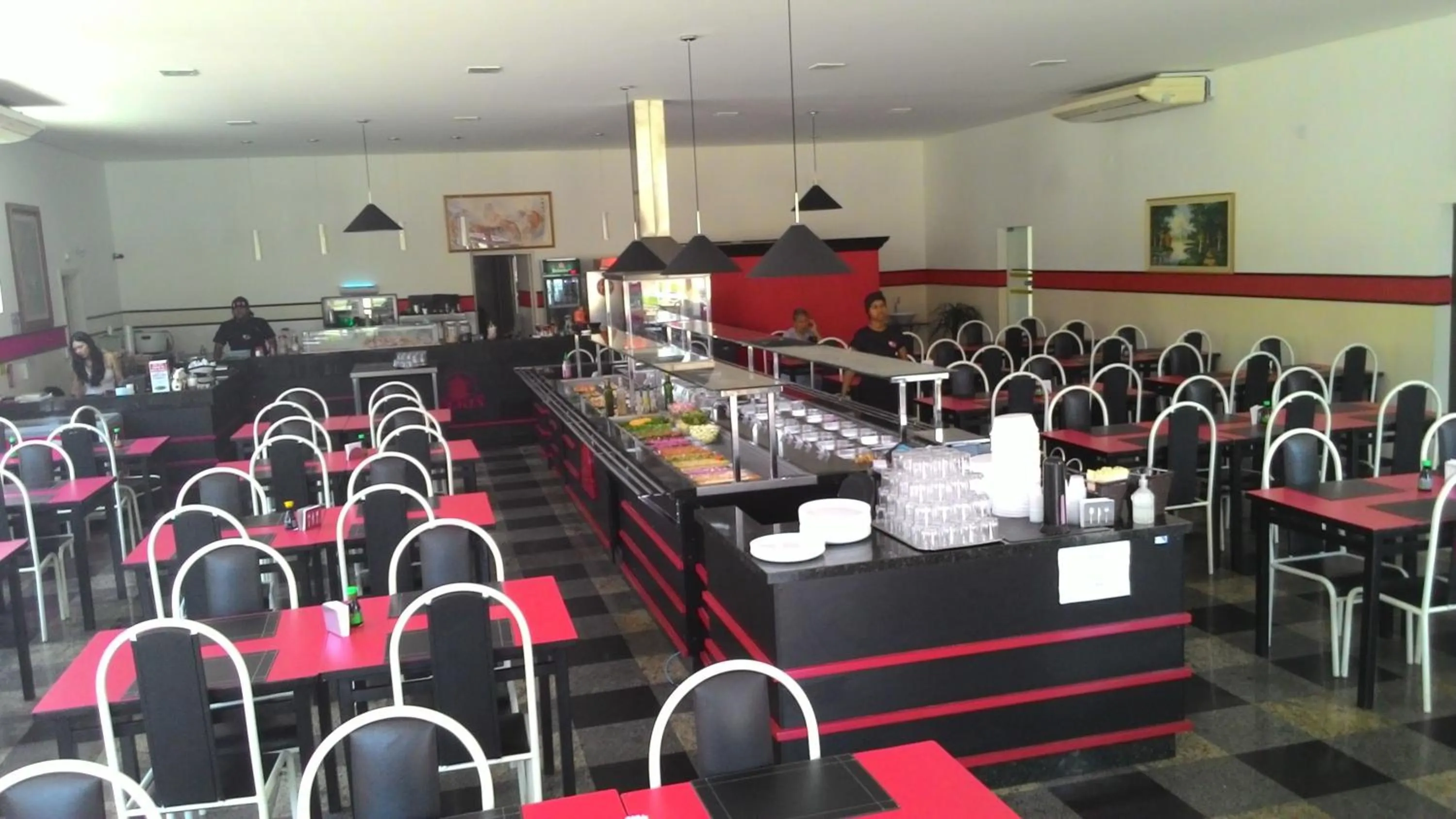 Restaurant/places to eat in Pekin Palace Hotel