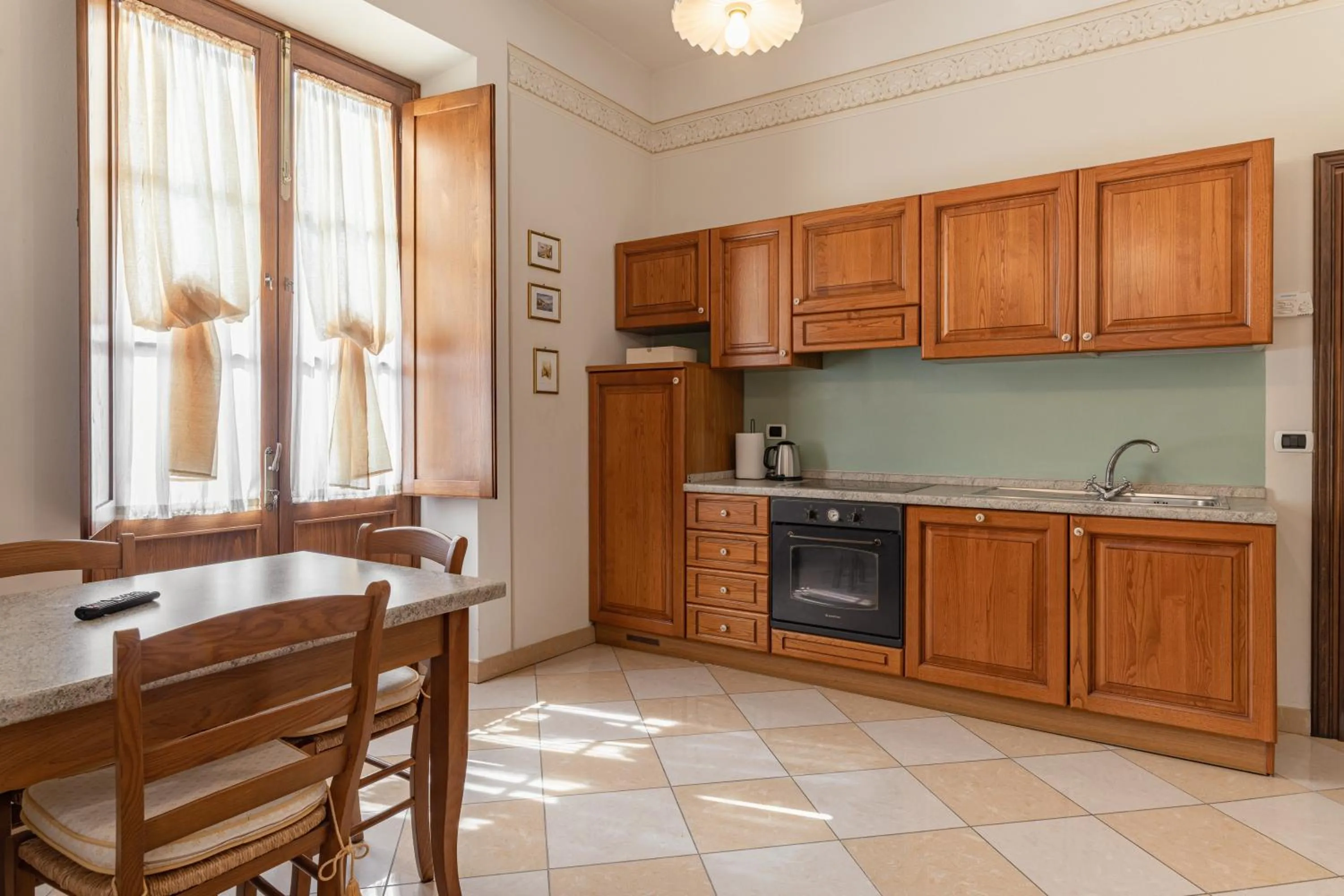 Kitchen or kitchenette in Lucca Franco's Villa