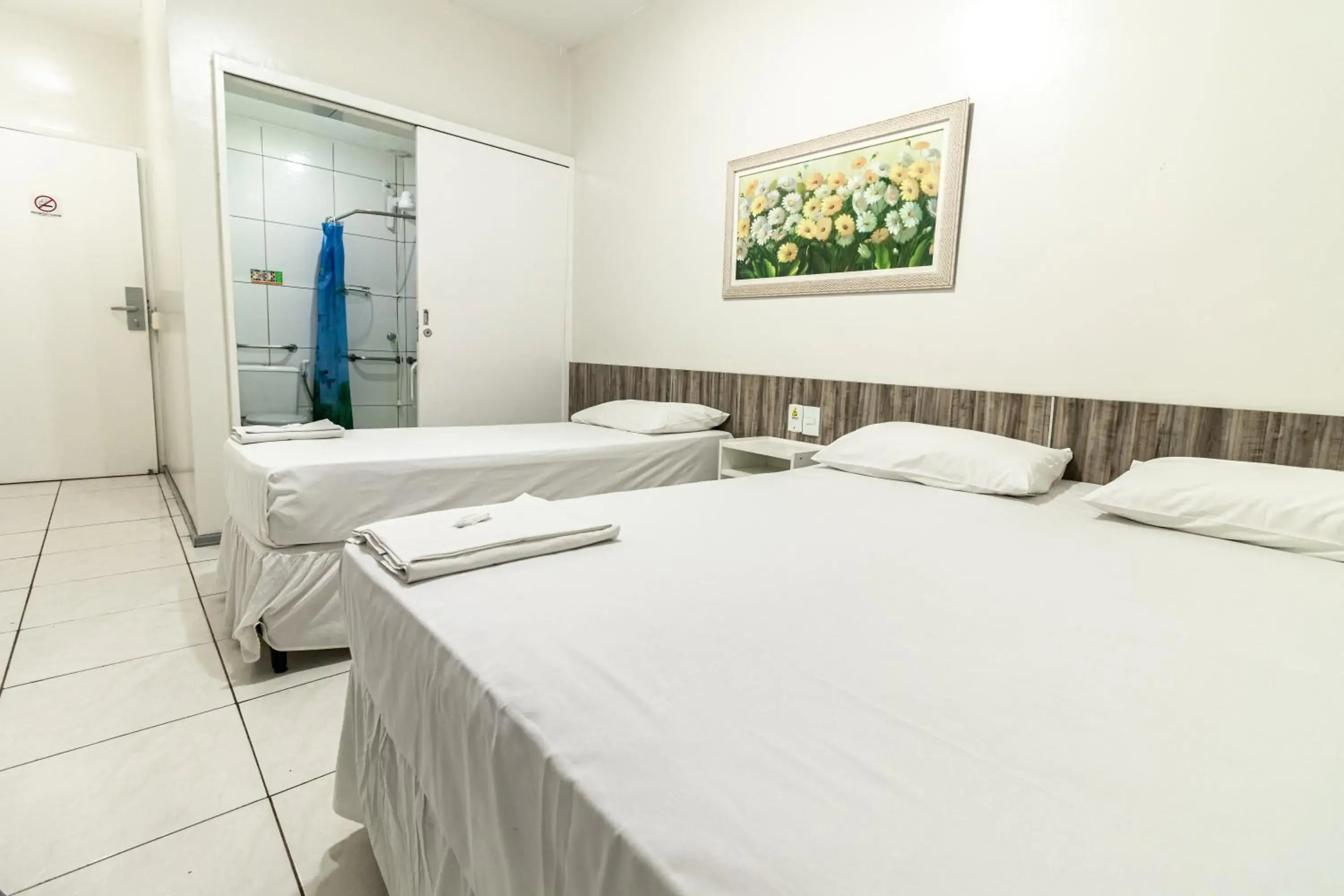 Triple Room - single occupancy - Disability Access in Hotel Aeroporto Star Triple Room - single occupancy - Disability Access in Hotel Aeroporto Star