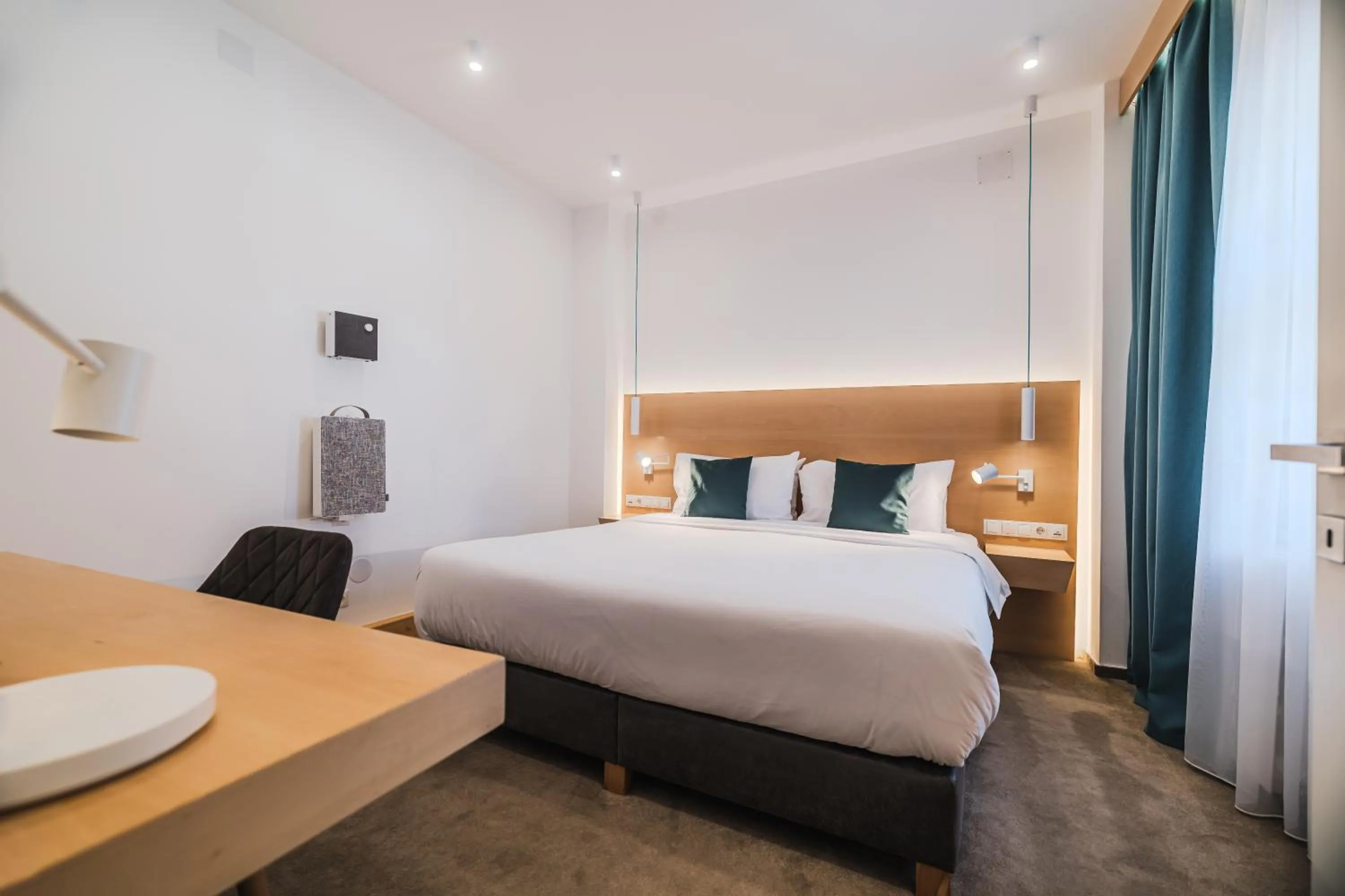 Photo of the whole room, Bed in Hotel Casa Luxemburg