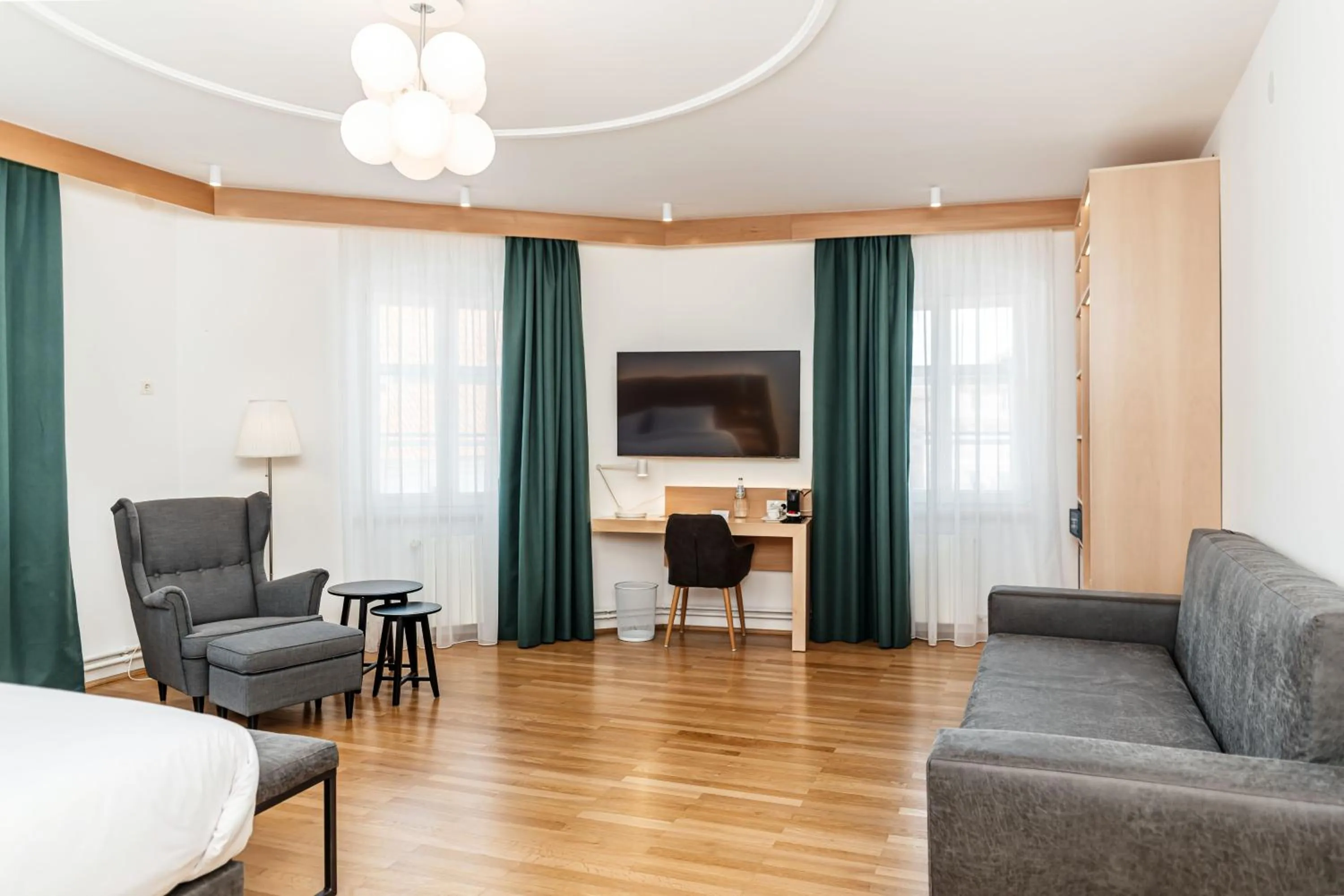 TV and multimedia in Hotel Casa Luxemburg