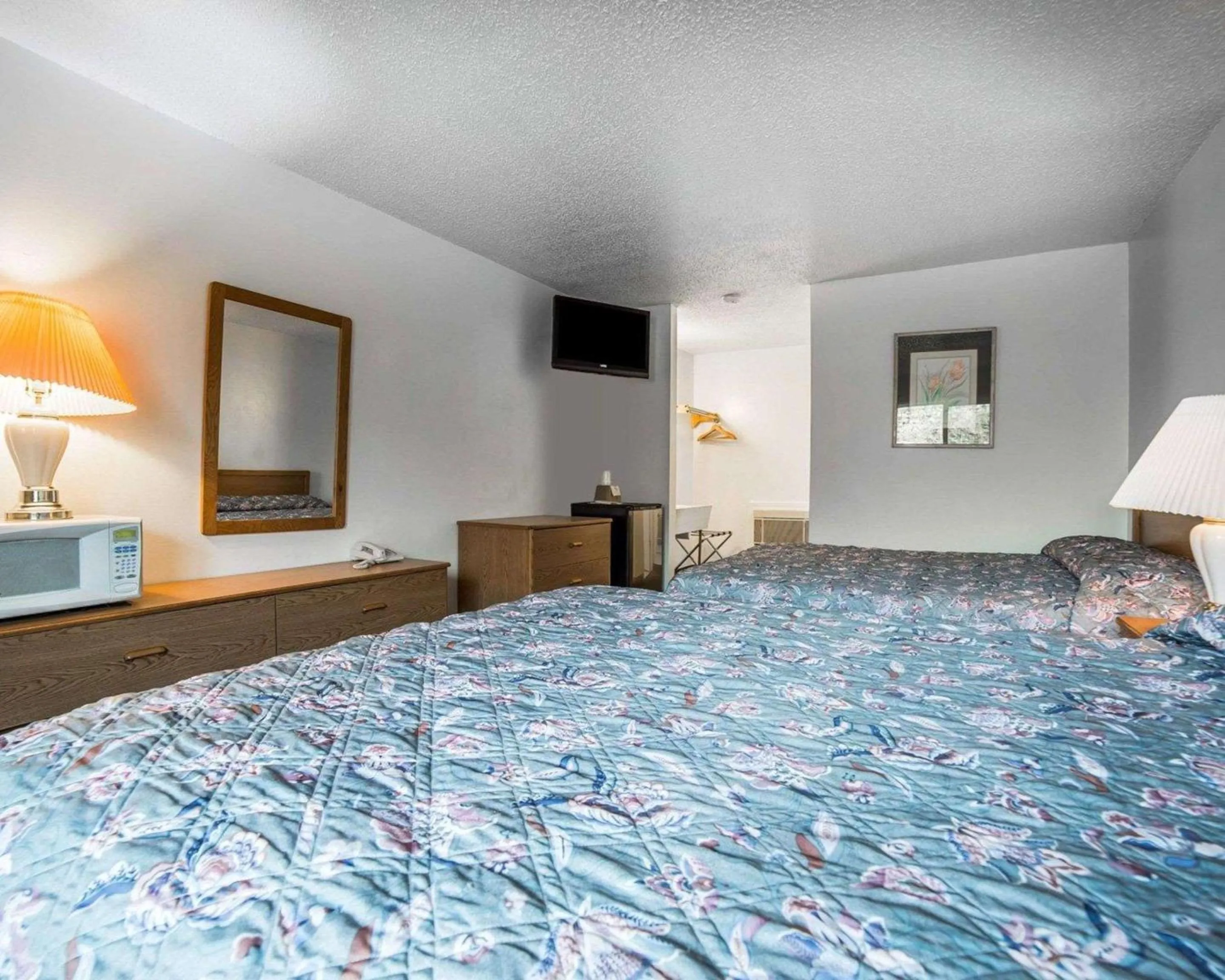 Photo of the whole room in Rodeway Inn & Suites