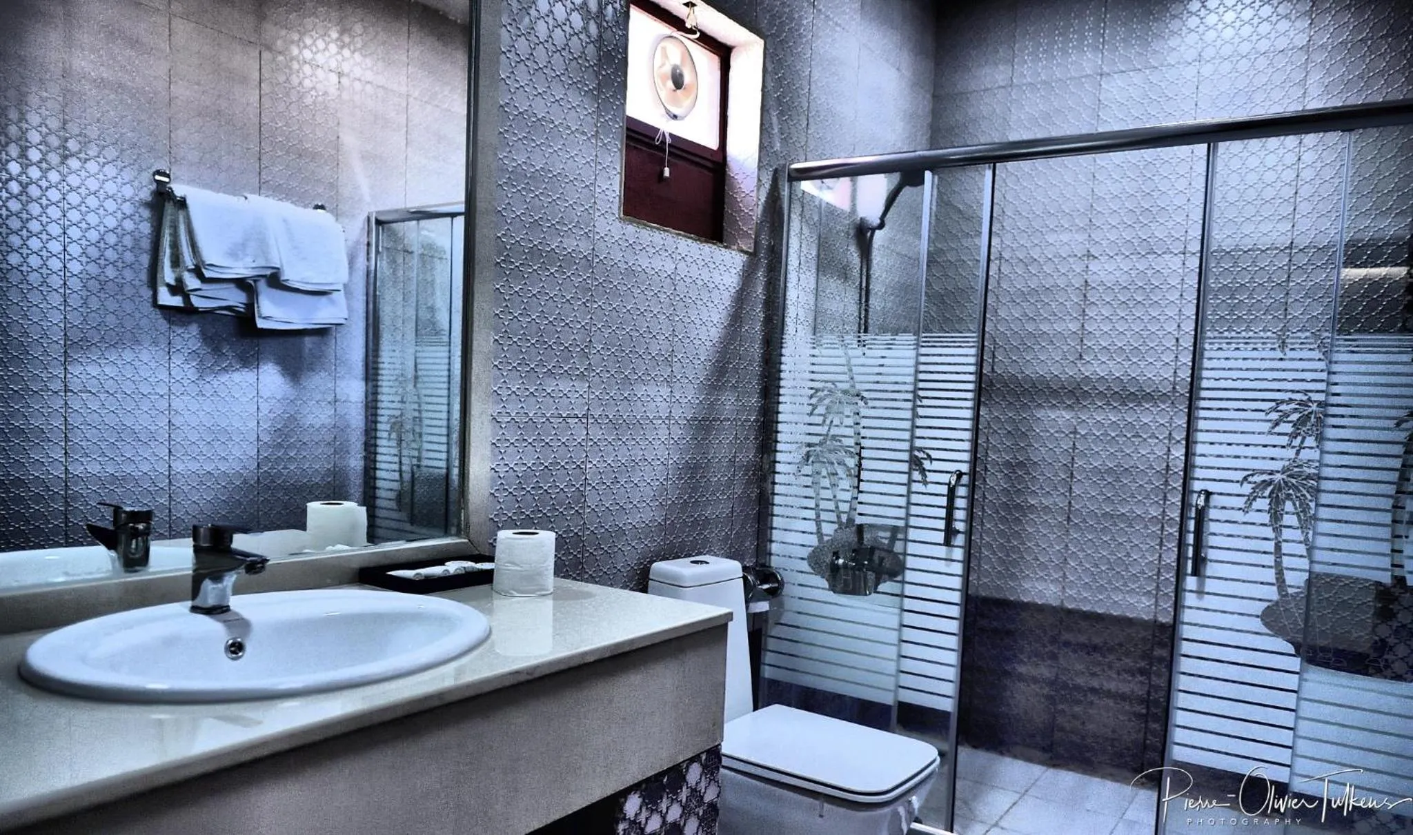 Bathroom in Arabian Oryx Camp