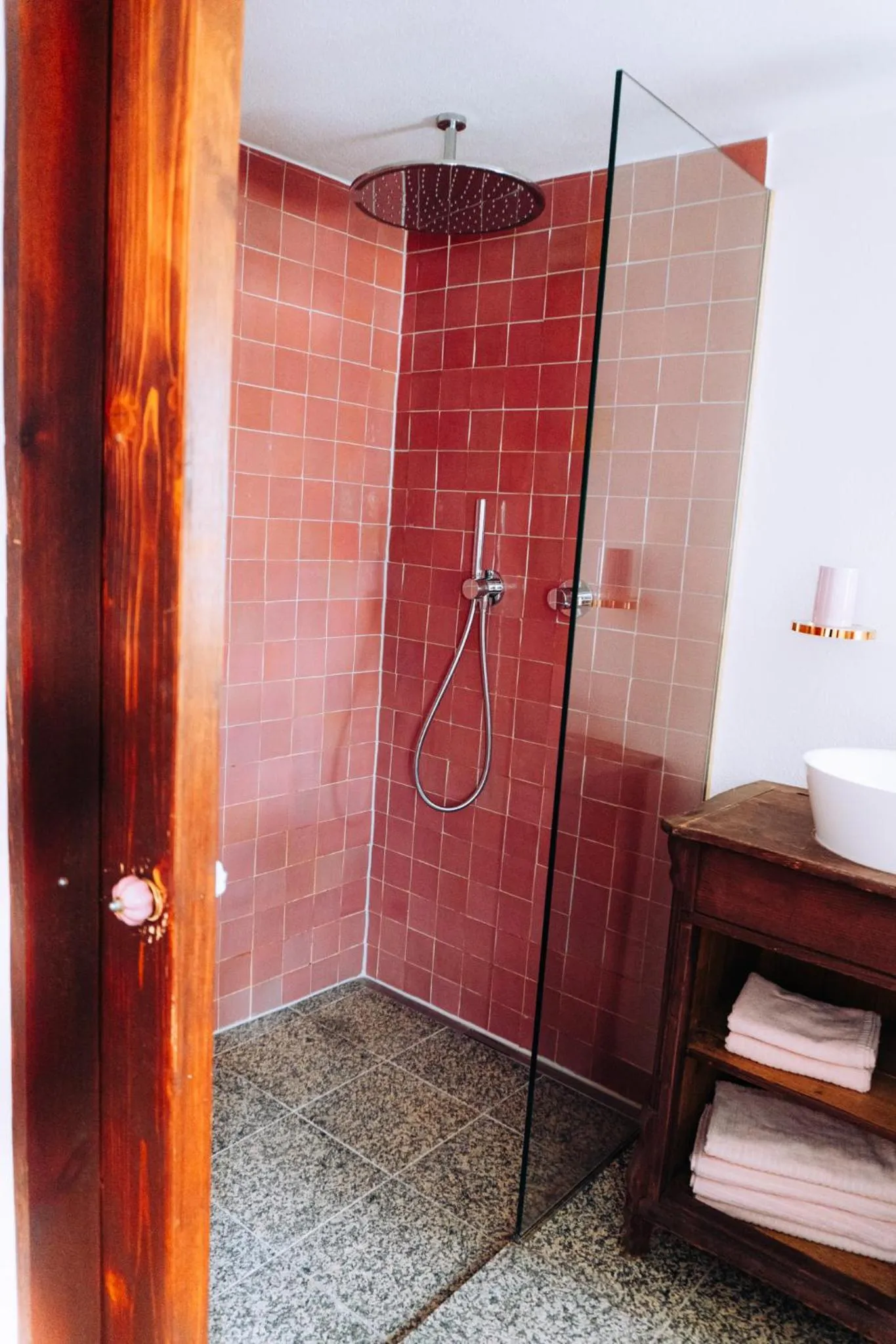 Shower in Bräustüberl Schönbrunn - Hotel & Restaurant