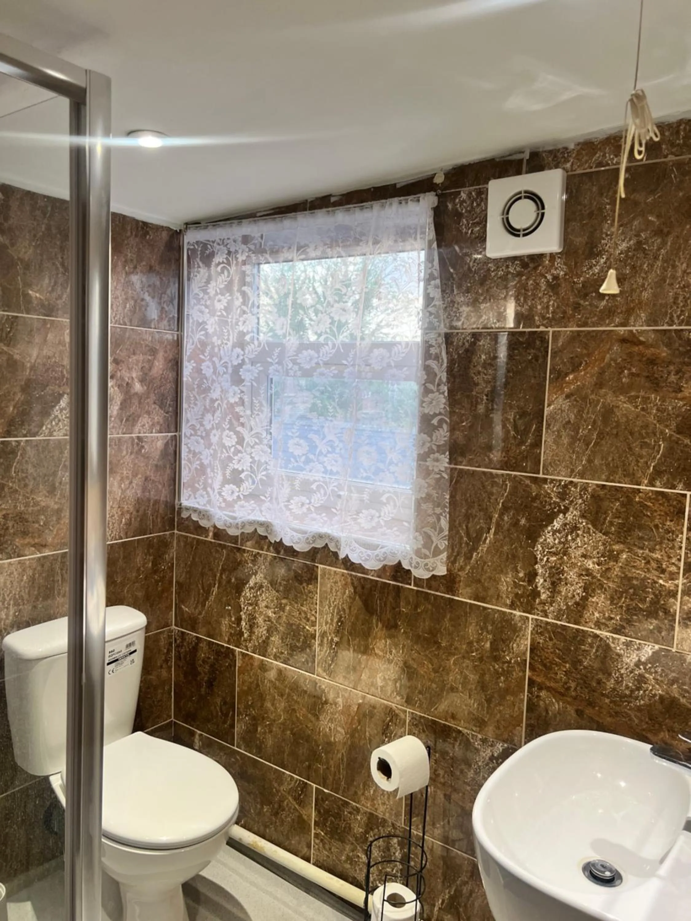 Shower in Cambridge City Mill