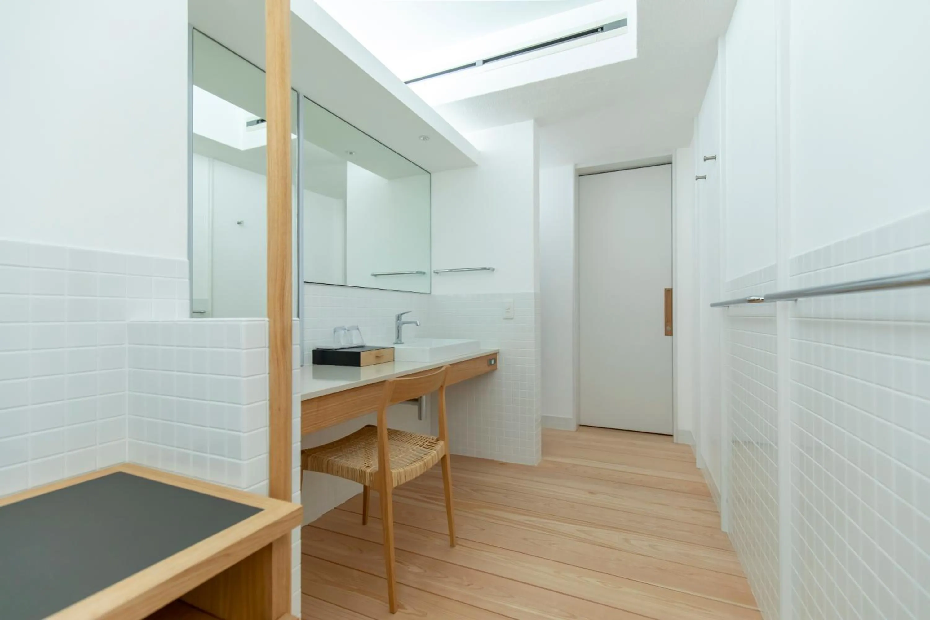 Photo of the whole room in Sensui