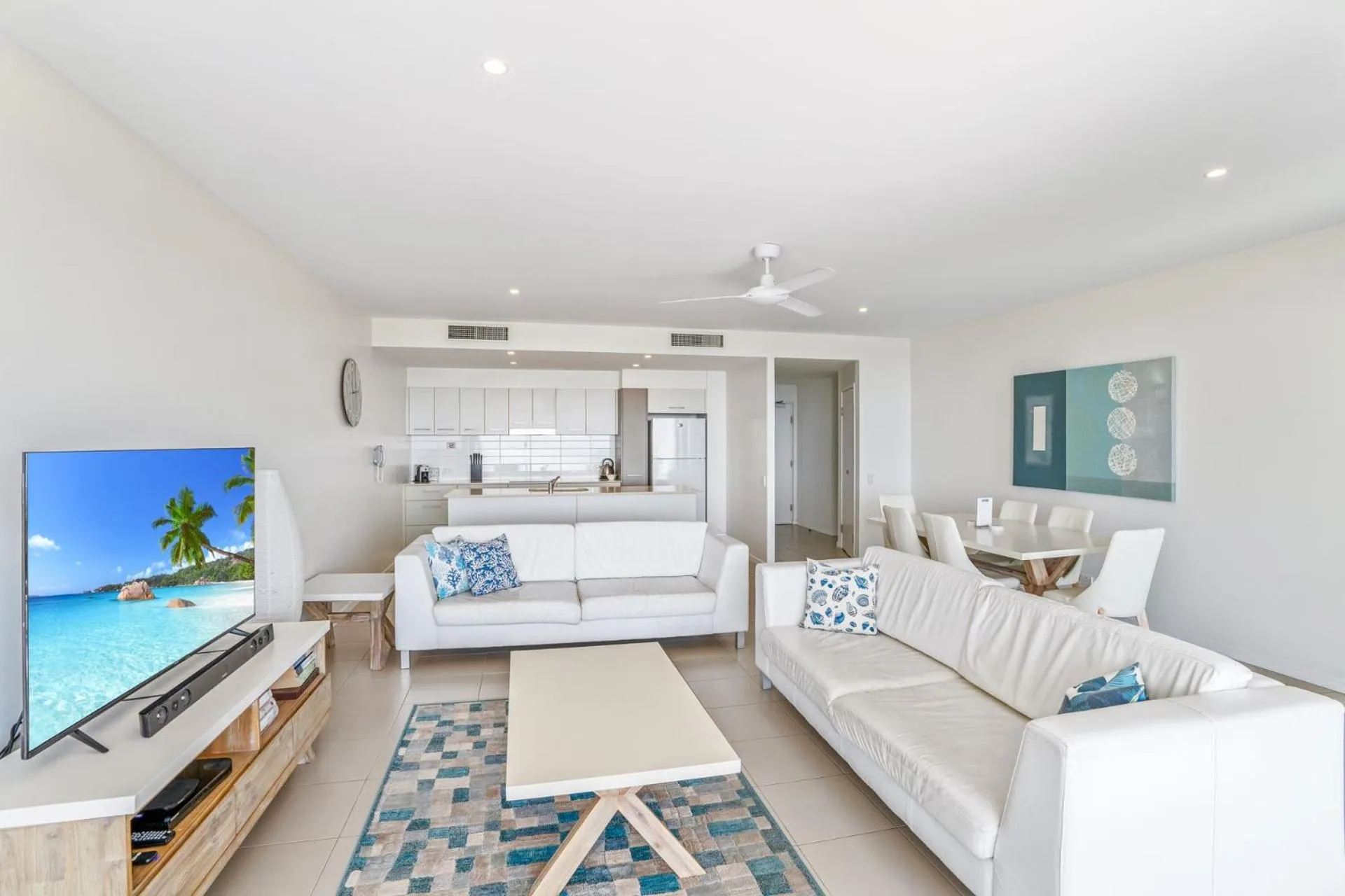 Living room in Rainbow Sea Resort