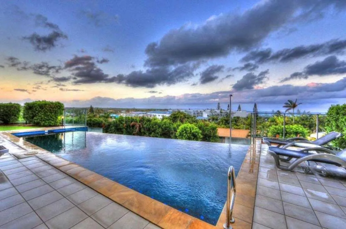 Swimming pool in Rainbow Sea Resort
