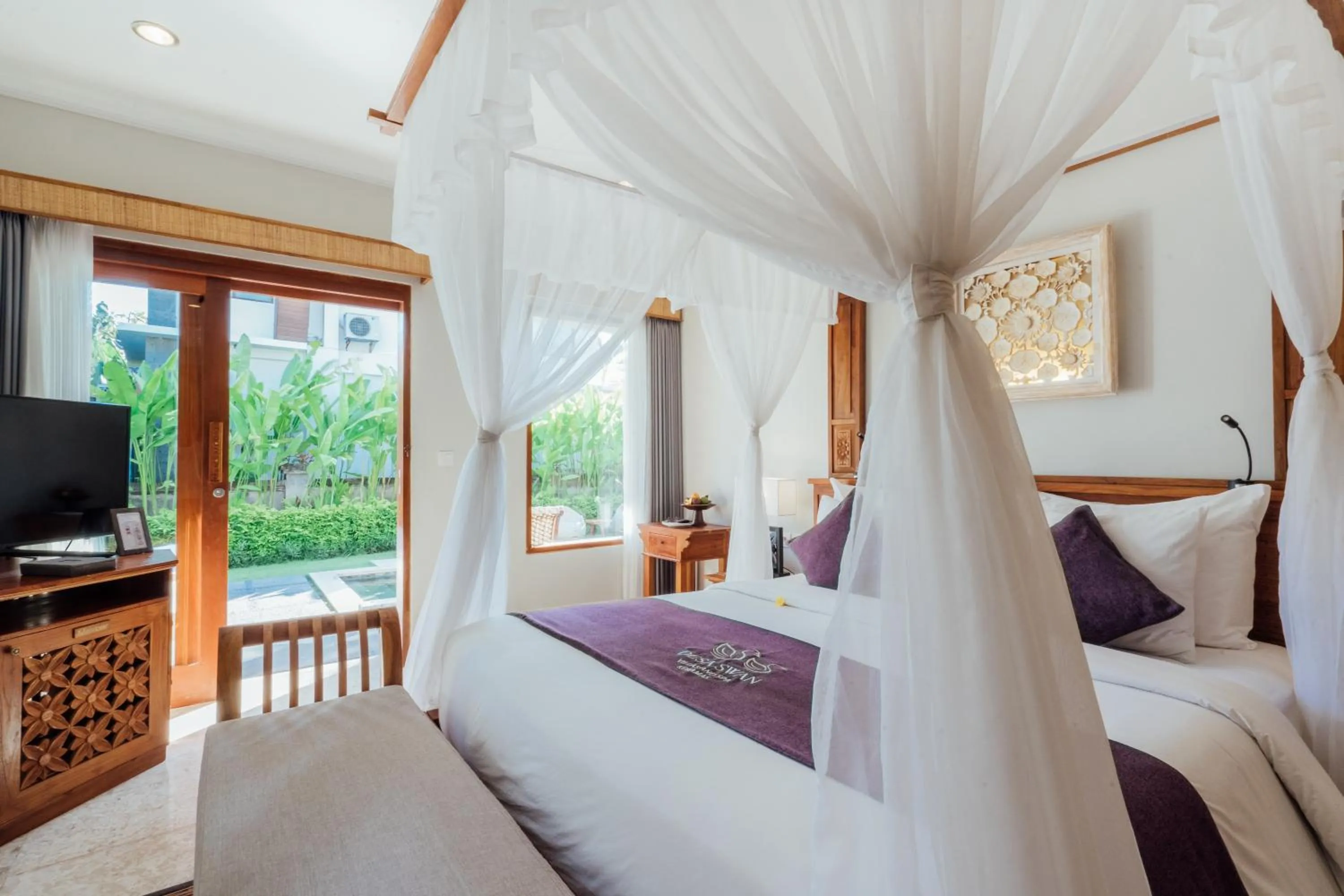 Bedroom, Bed in Desa Swan Villas & SPA, Keramas