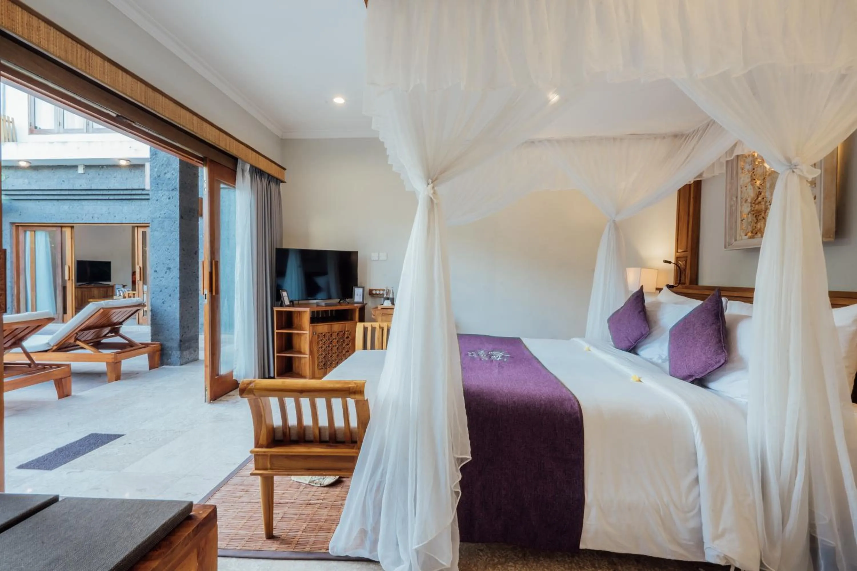 Bed in Desa Swan Villas & SPA, Keramas