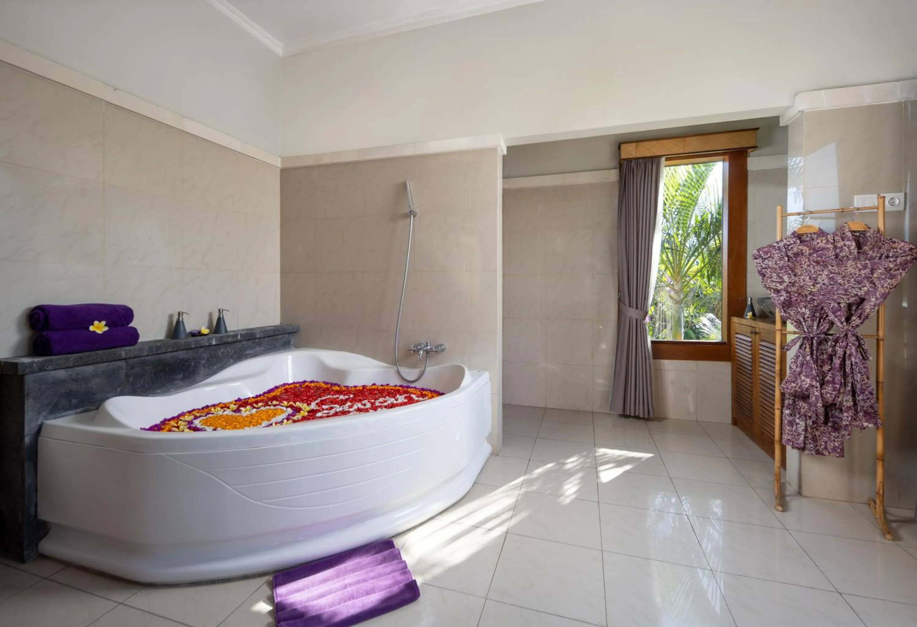Spa and wellness centre/facilities, Bed in Desa Swan Villas & SPA, Keramas