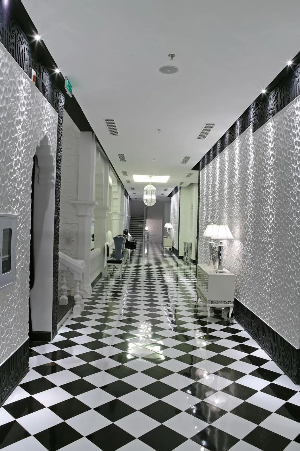 Decorative detail in Chloe Gallery