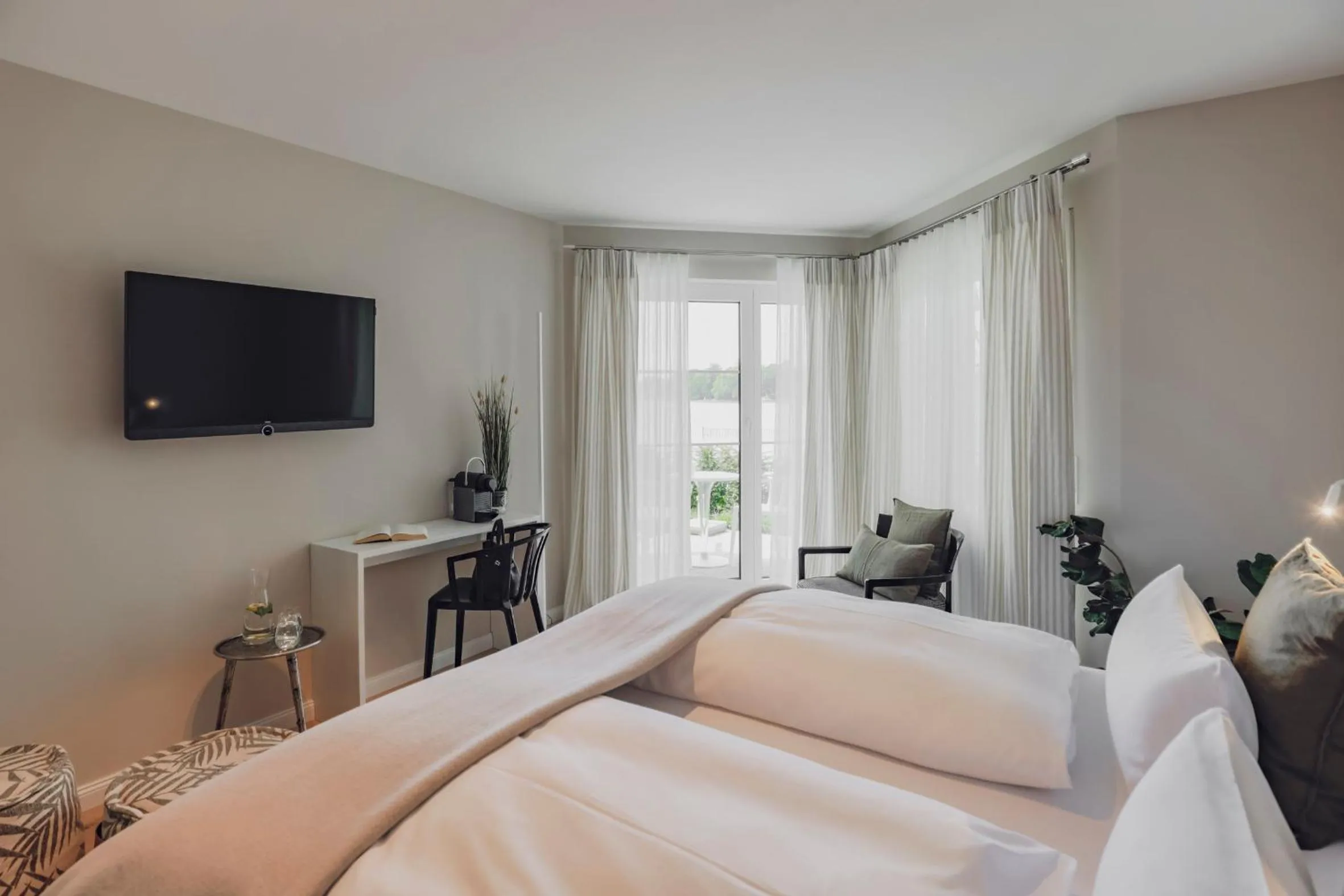 Bedroom, Bed in Hotel Caraleon