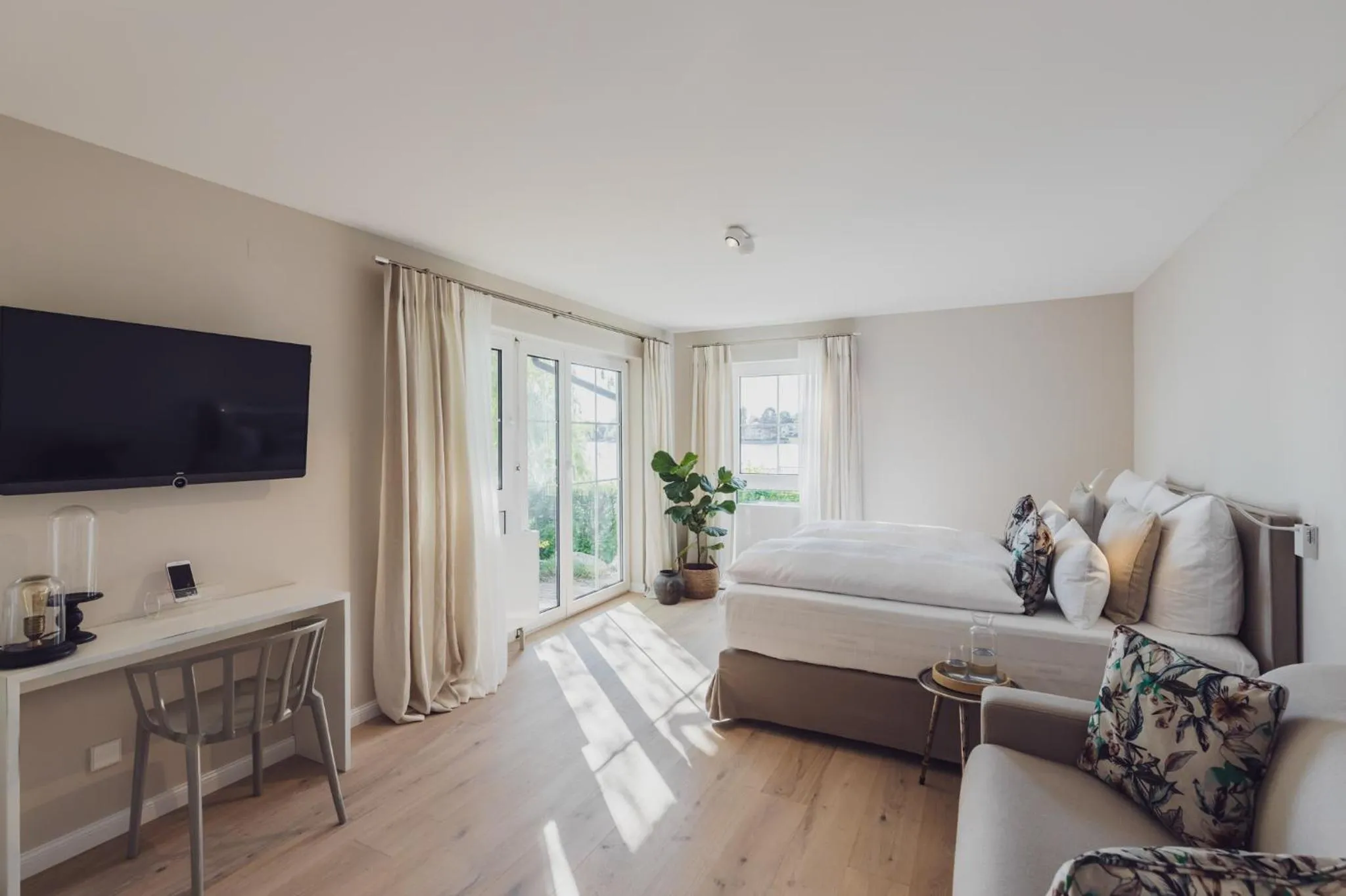 Bedroom, Bed in Hotel Caraleon