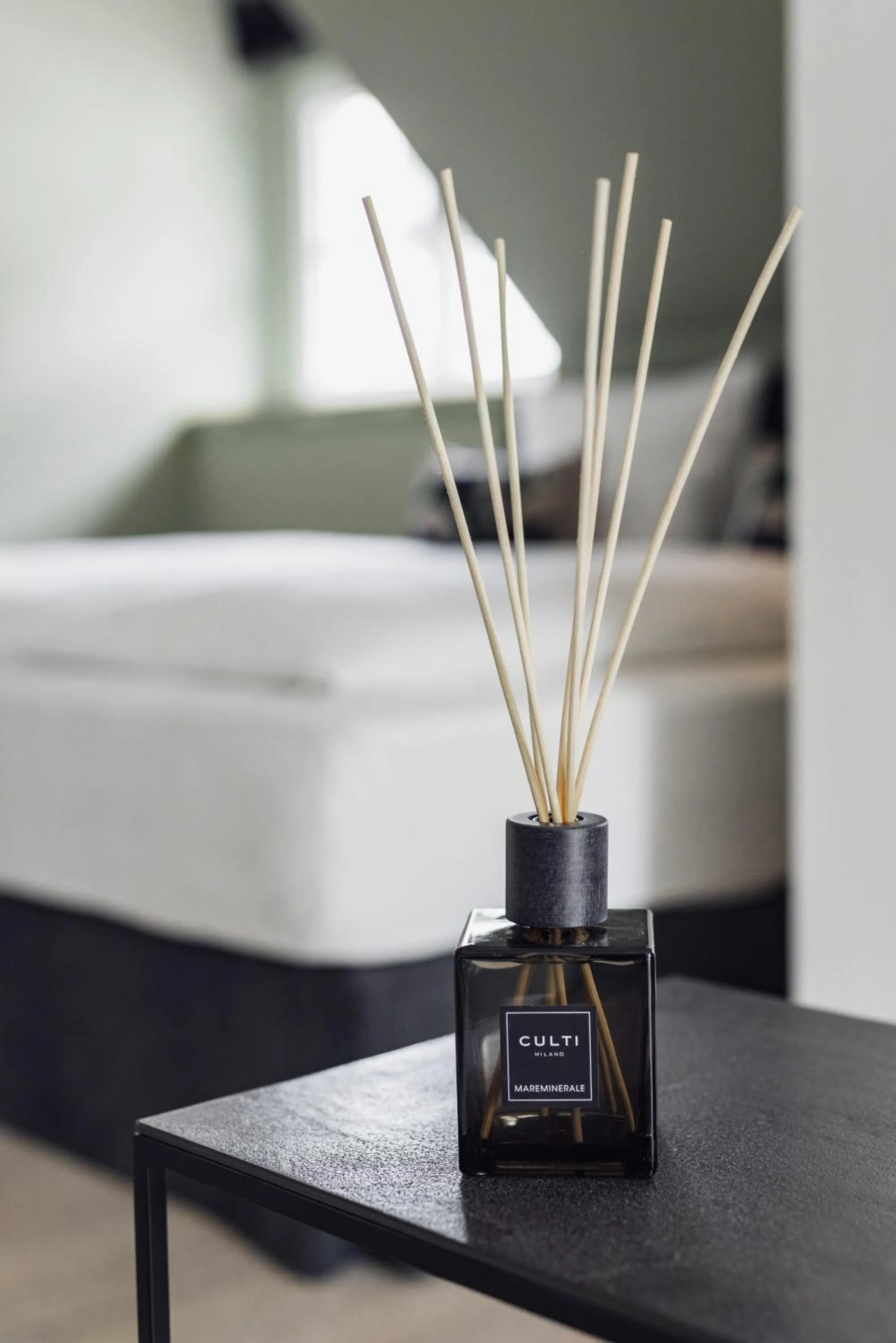 Photo of the whole room, Bed in Hotel Caraleon